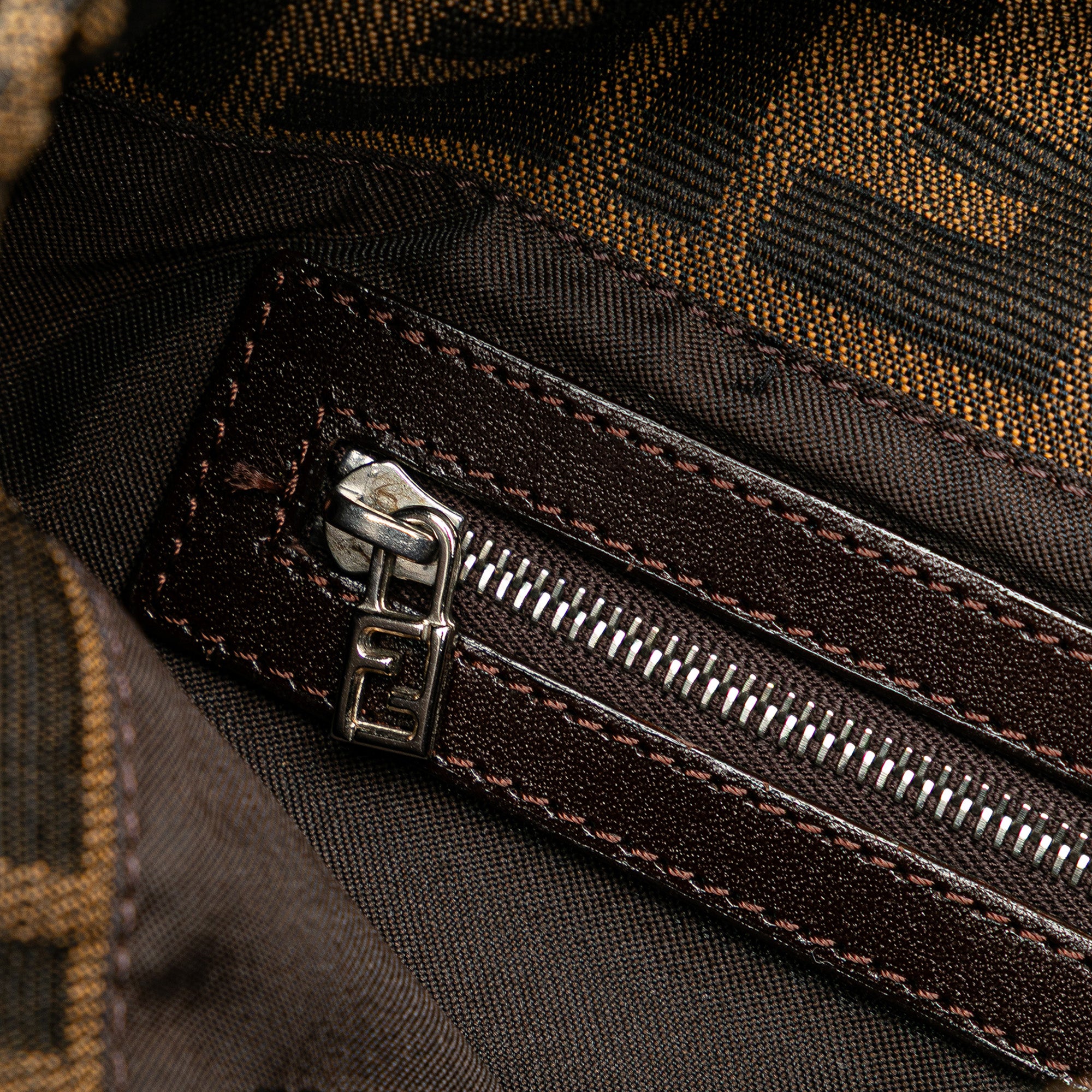 Zucca Canvas Shoulder Bag