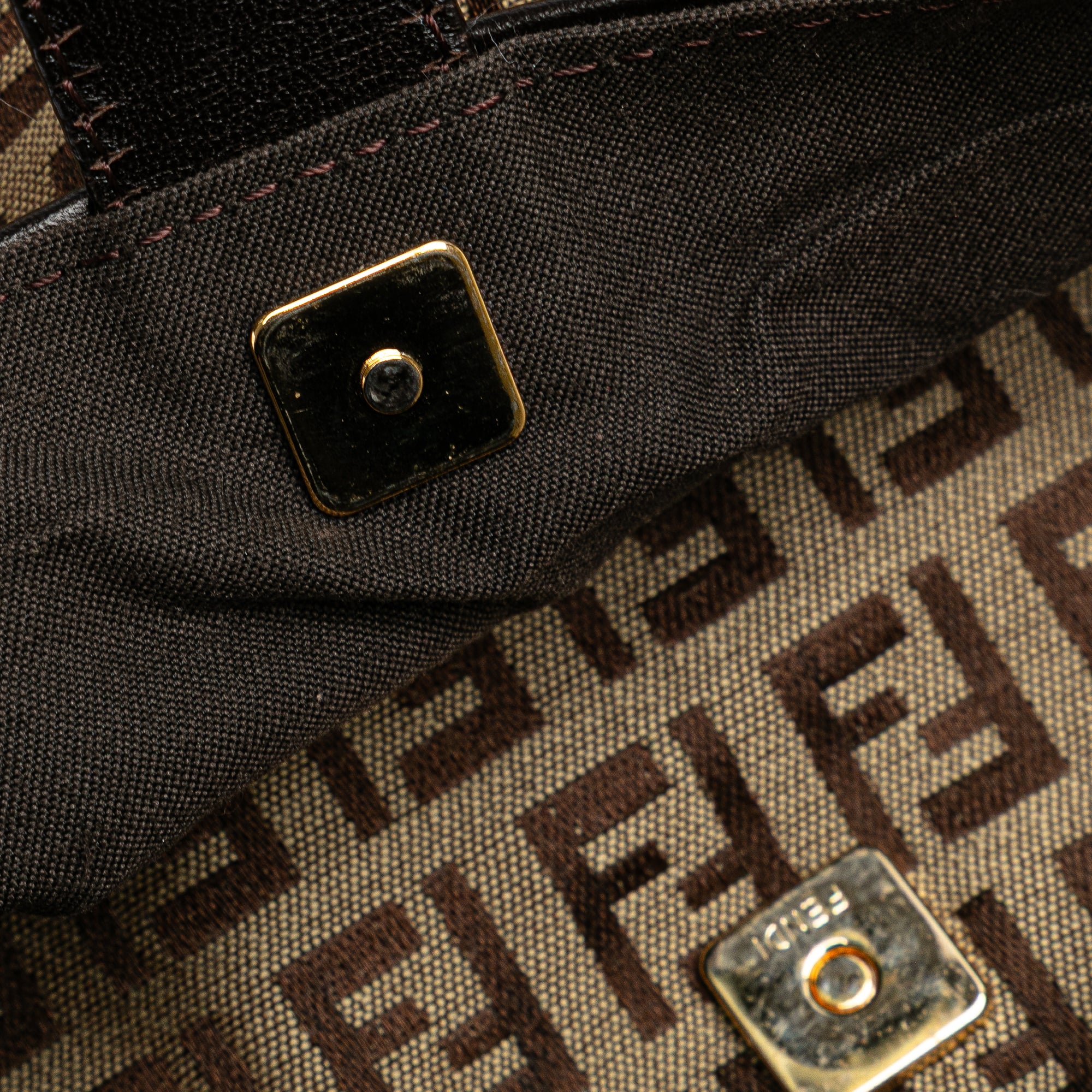 Zucchino Canvas Crossbody