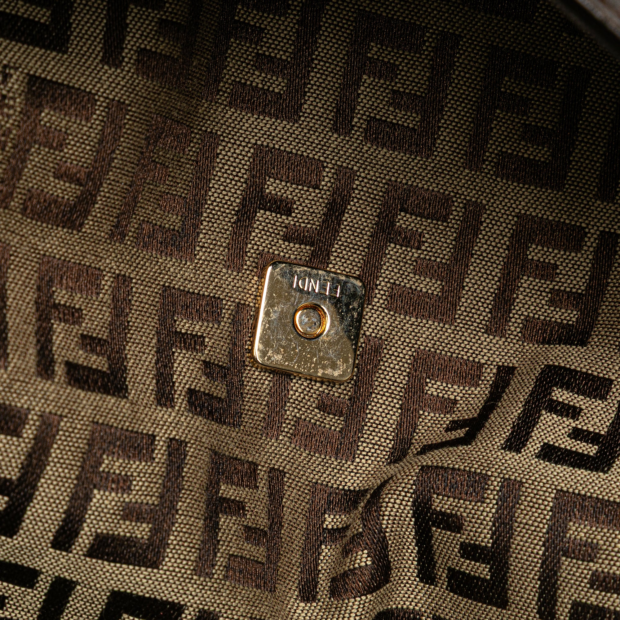 Zucchino Canvas Crossbody