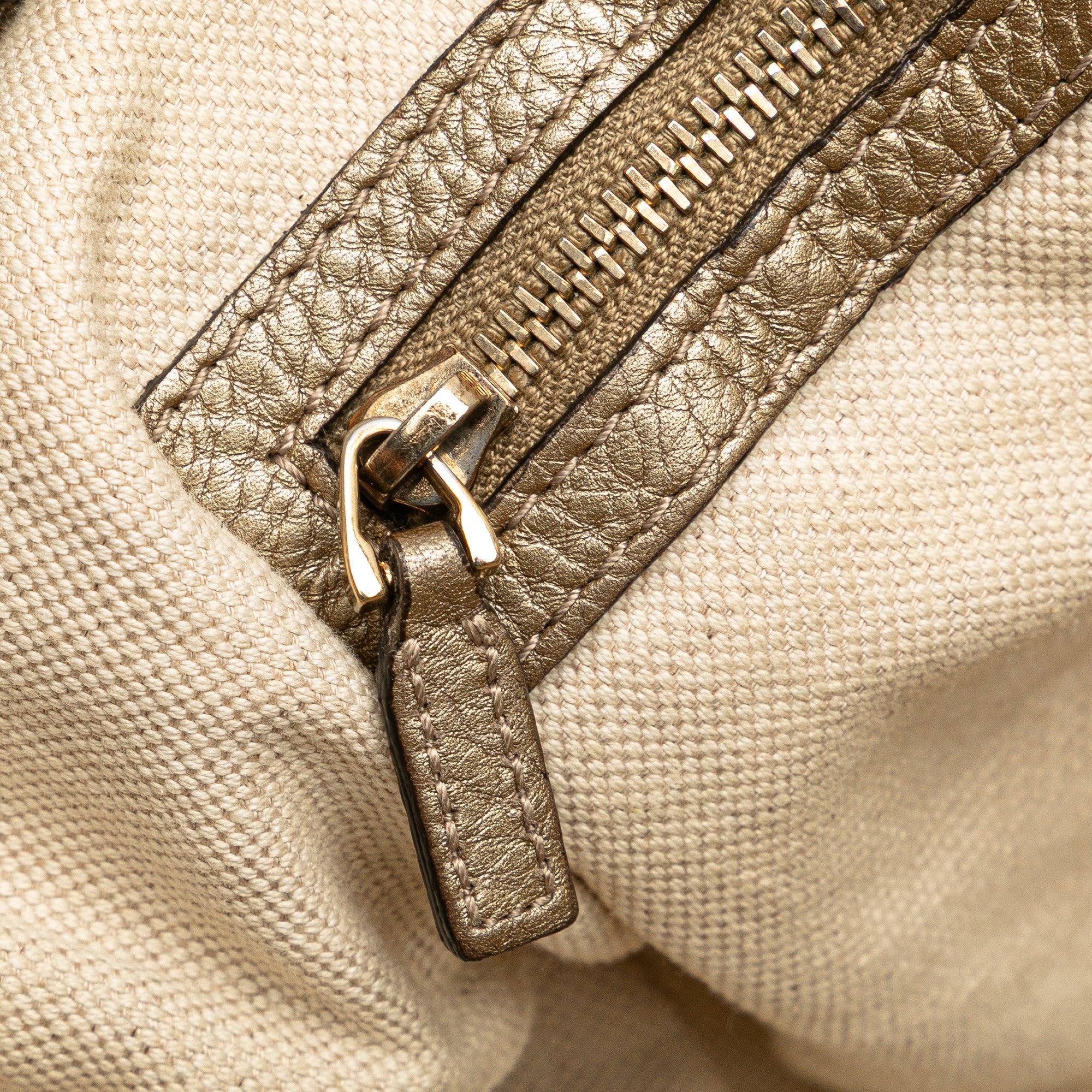 Large GG Canvas Bella Shoulder Bag