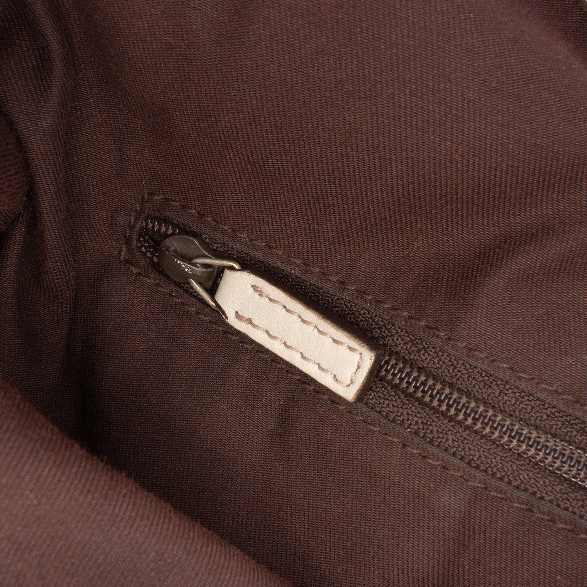 Medium GG Canvas Sukey Tote
