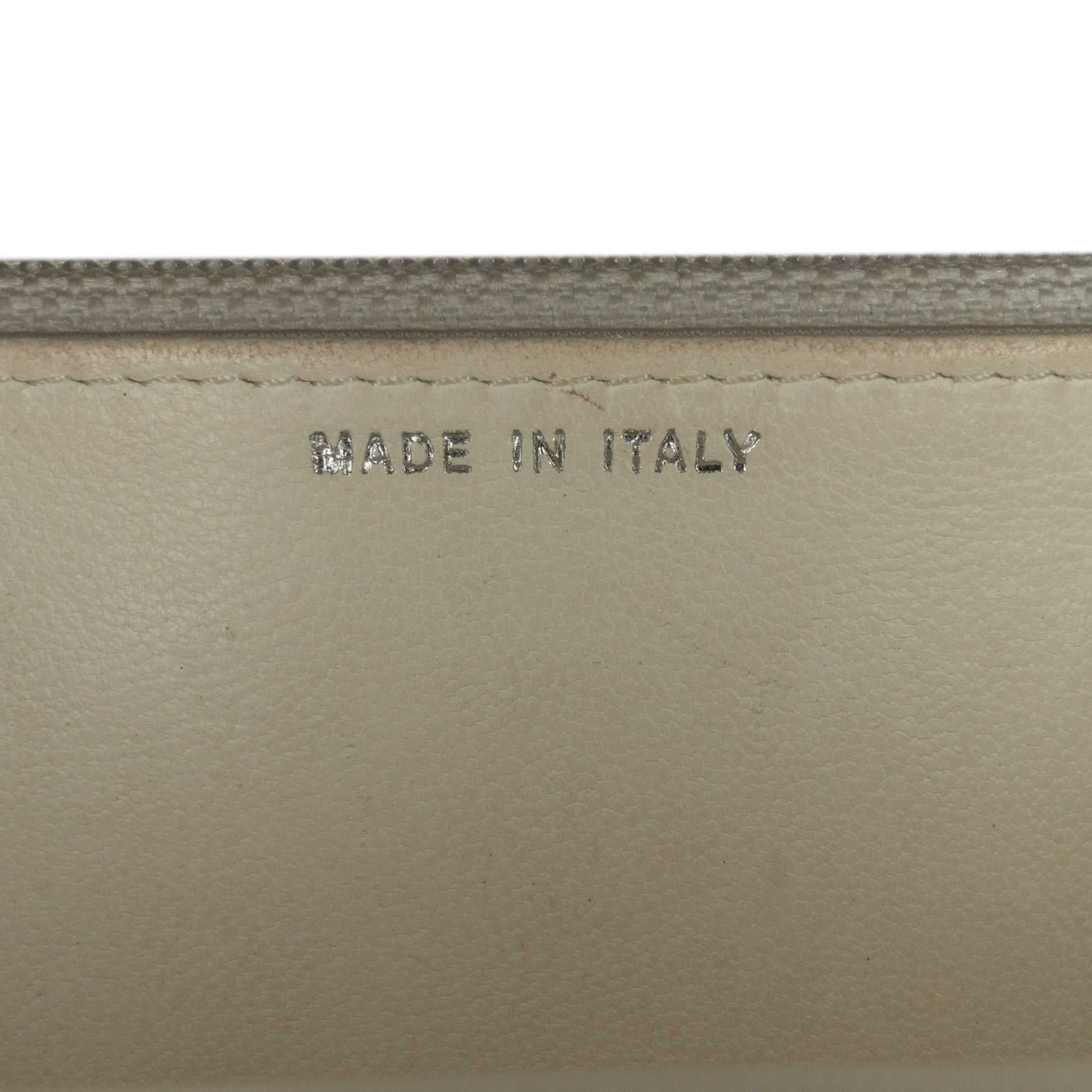 CC Coated Tweed Wallet On Chain