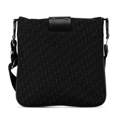 Oblique Canvas Street Chic Crossbody
