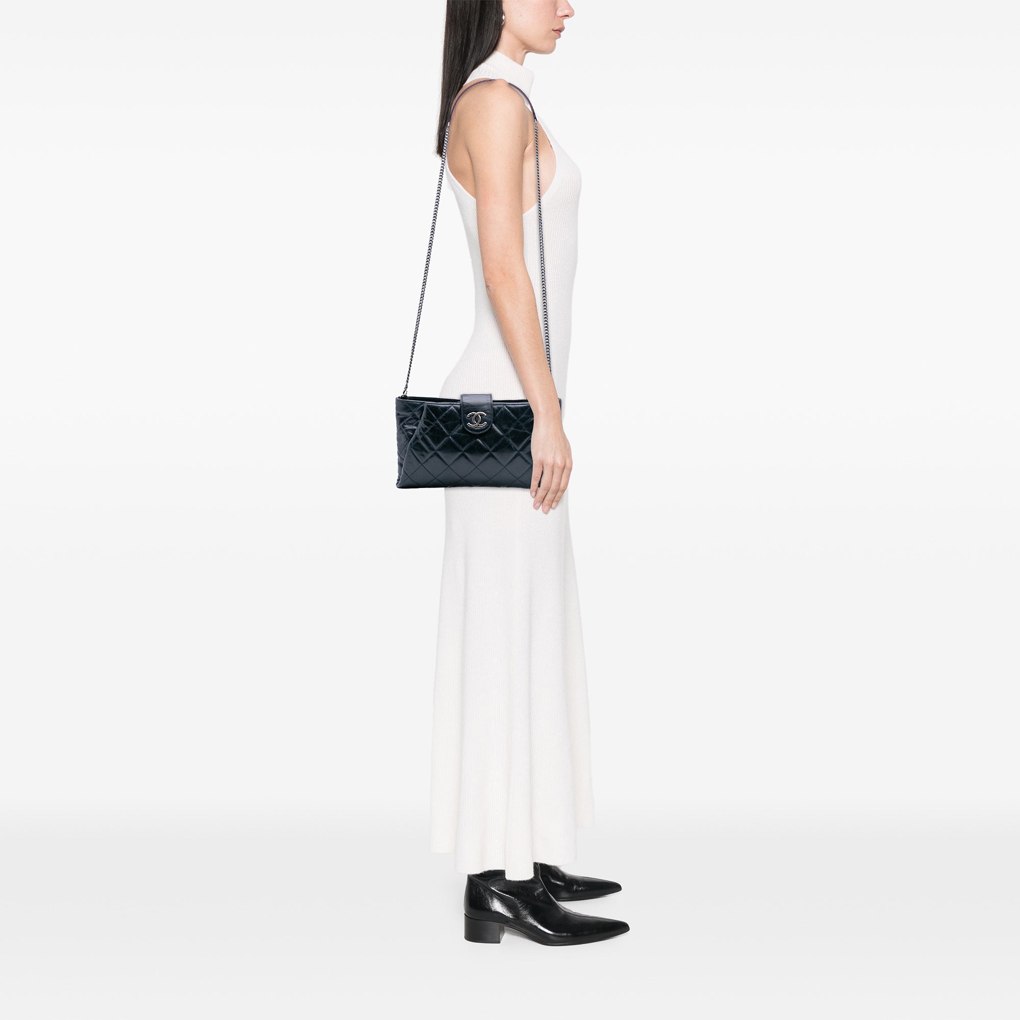 Quilted Glazed Calfskin Coco Pleats Clutch With Chain