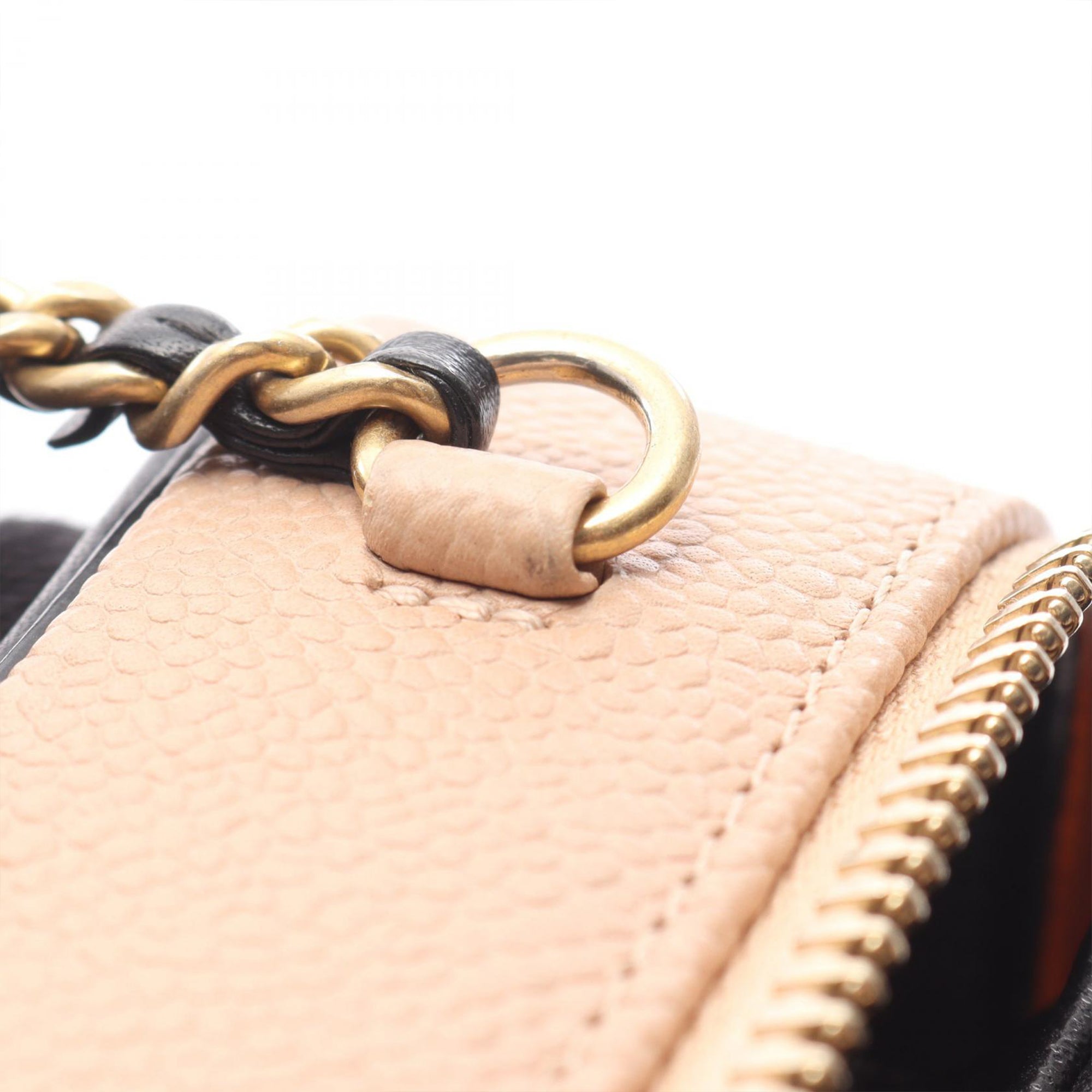 Small Caviar CC Filigree Vanity Case