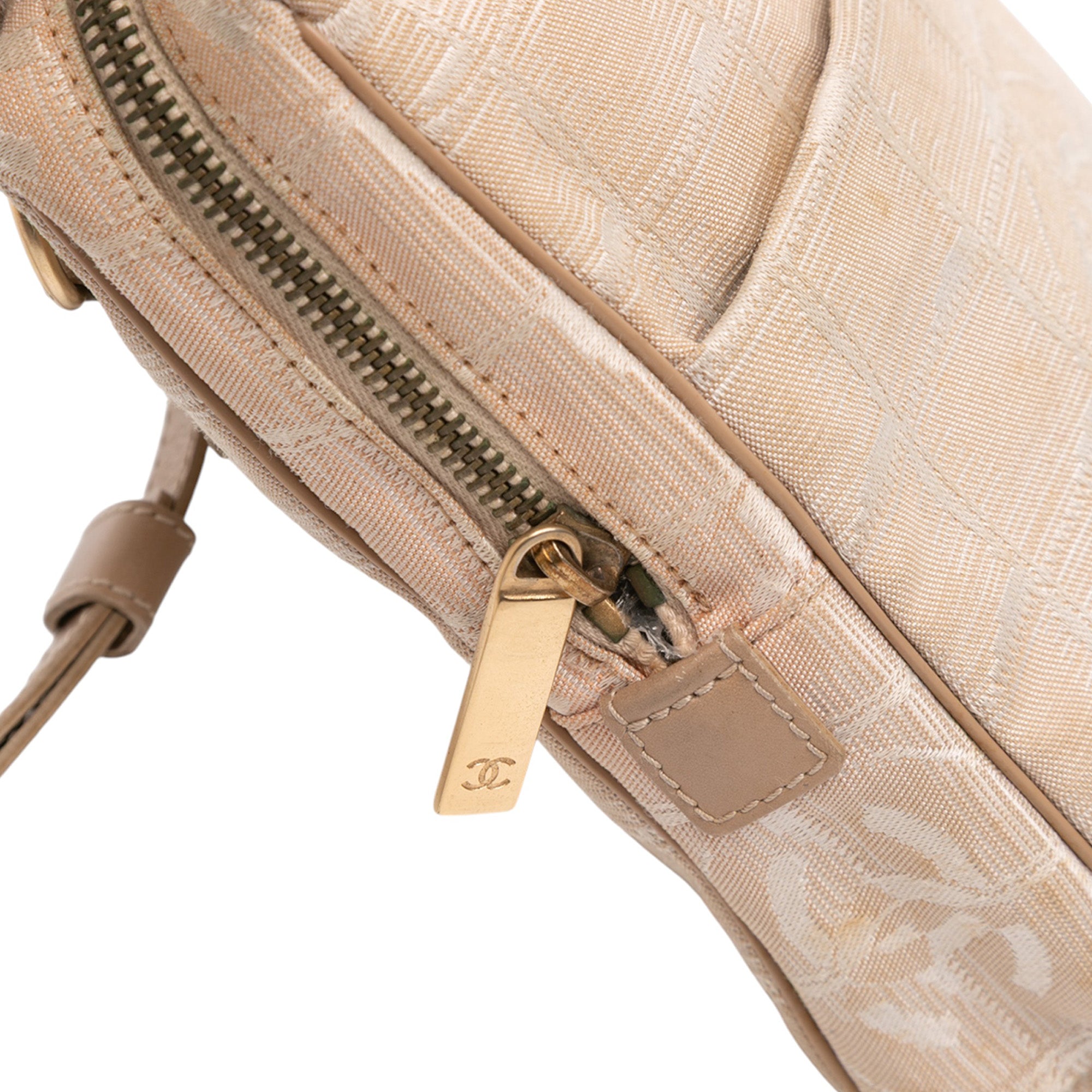 New Travel Line Nylon Crossbody