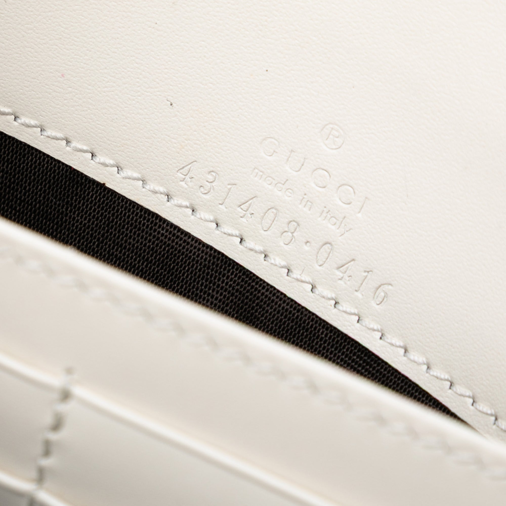 Mini Guccissima Bow Signature Wallet On Chain