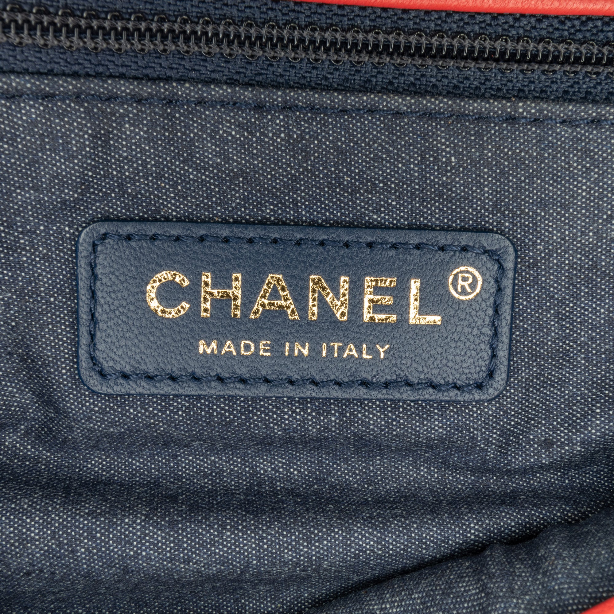 Small Lambskin Elegant Chain Single Flap