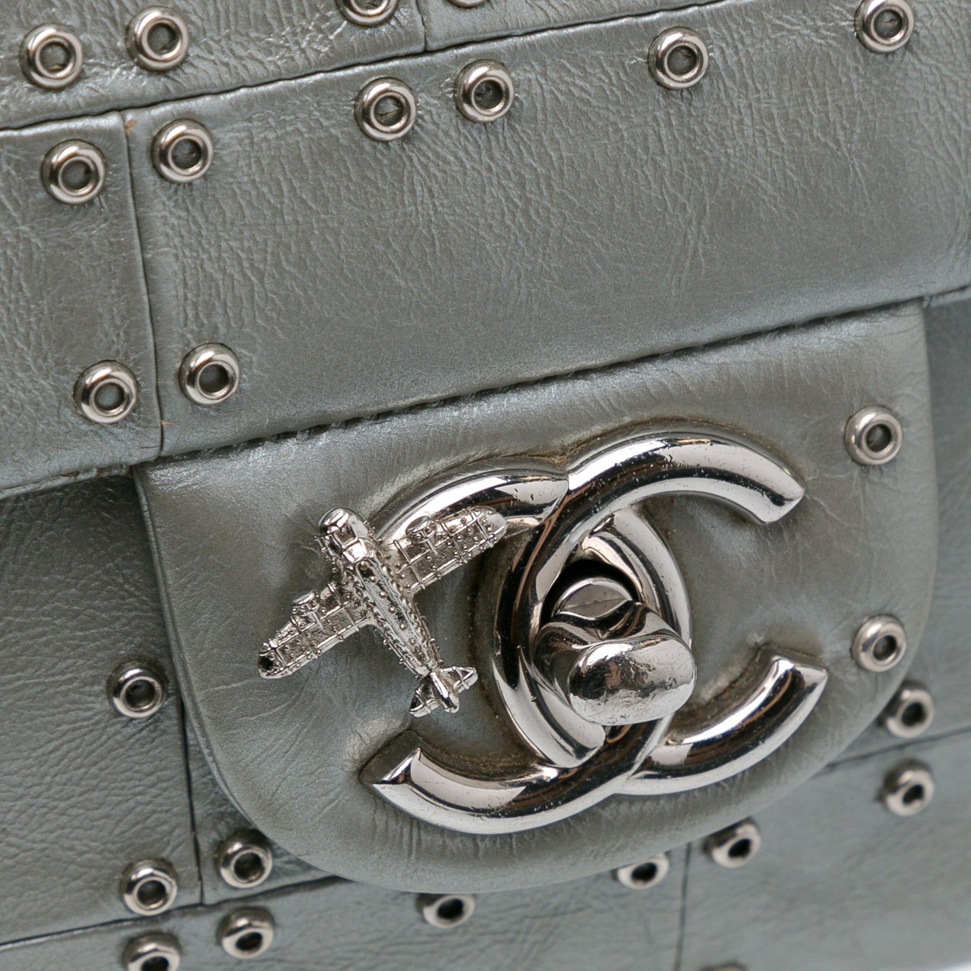 Medium Glazed Calfskin Grommet Embellished Airline Double Flap_8