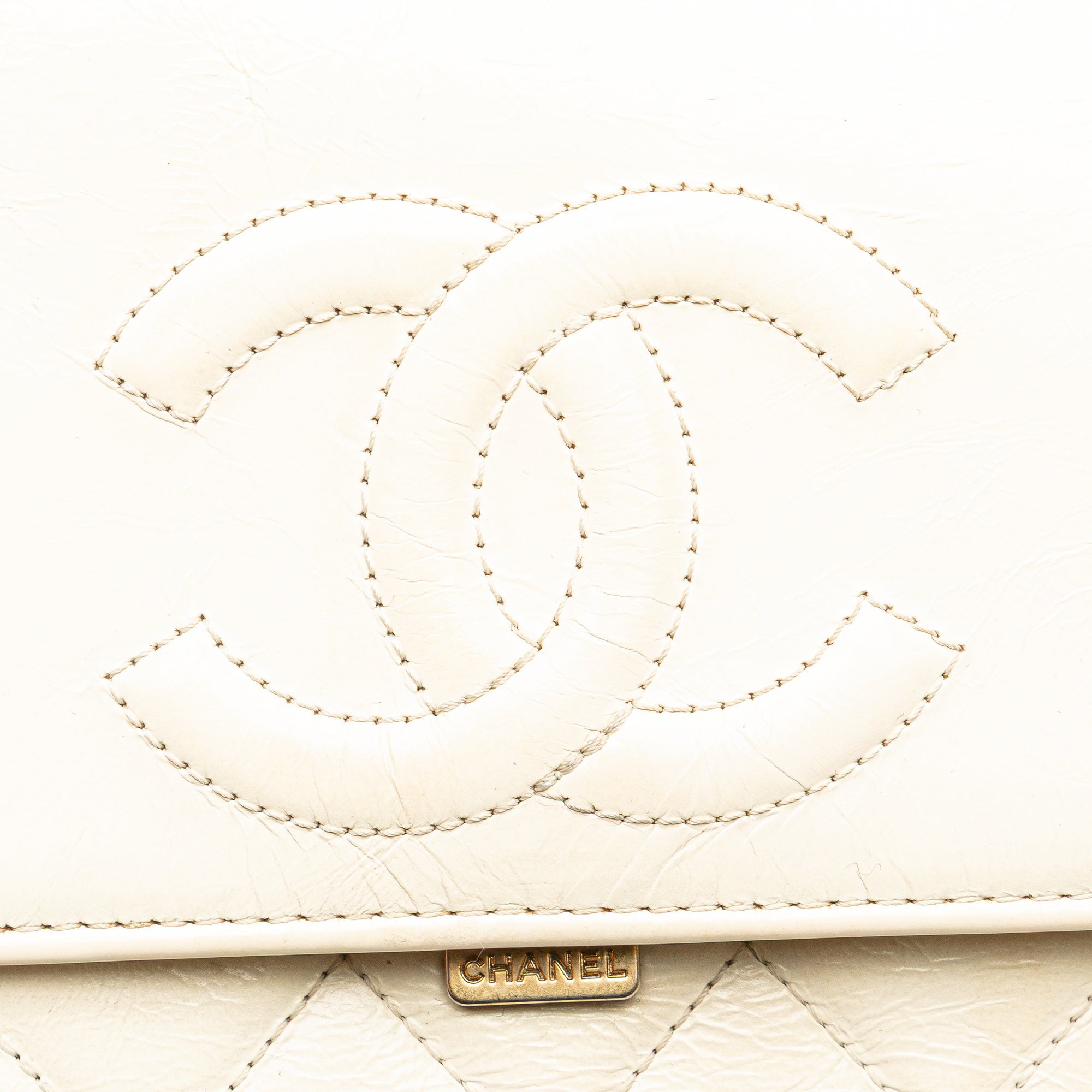 Crumpled Calfskin En Vogue Rope Flap