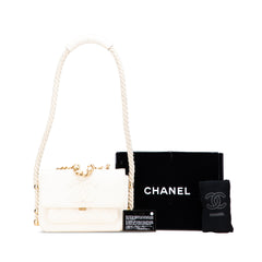 Crumpled Calfskin En Vogue Rope Flap