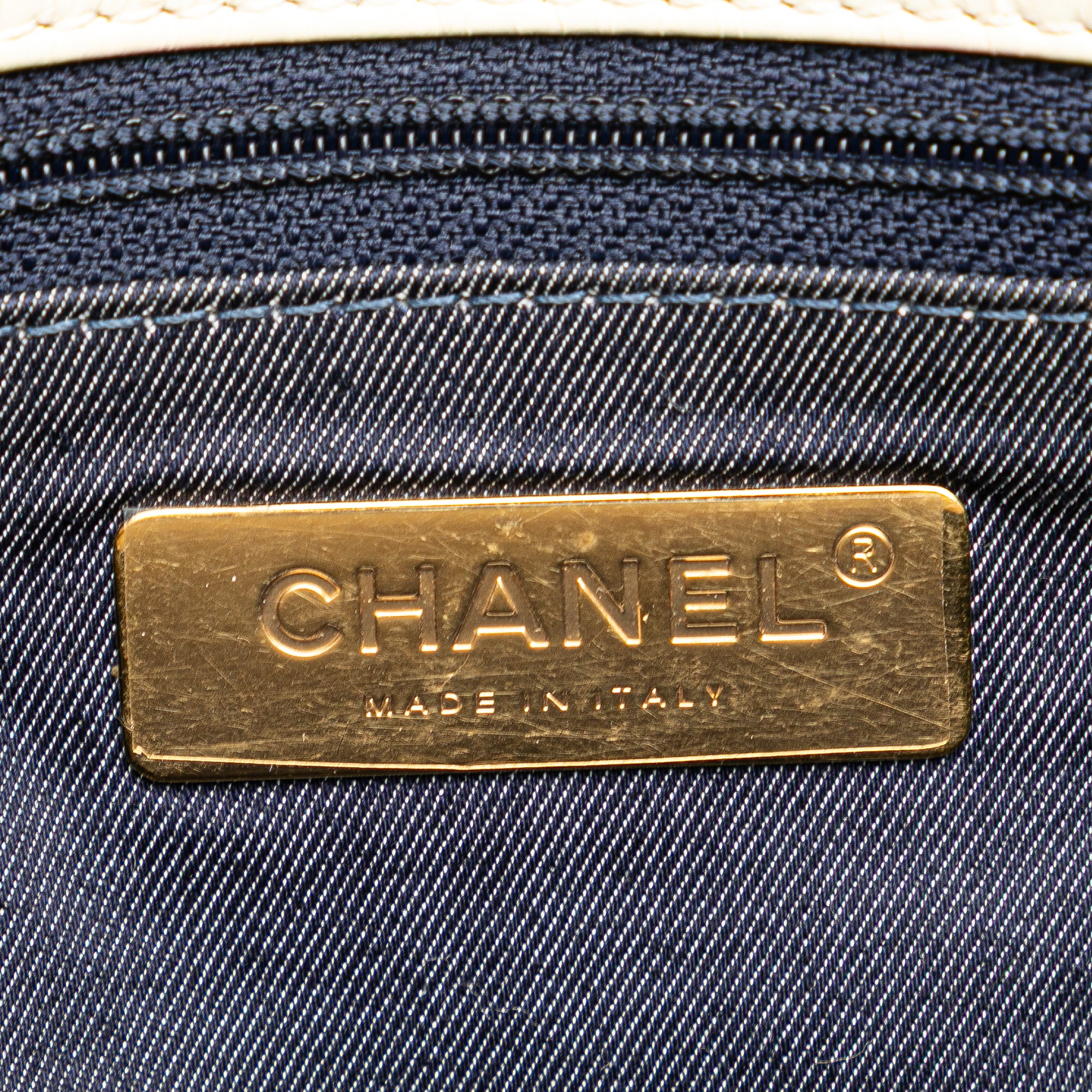 Crumpled Calfskin En Vogue Rope Flap