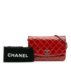 Quilted Patent Brilliant Wallet On Chain
