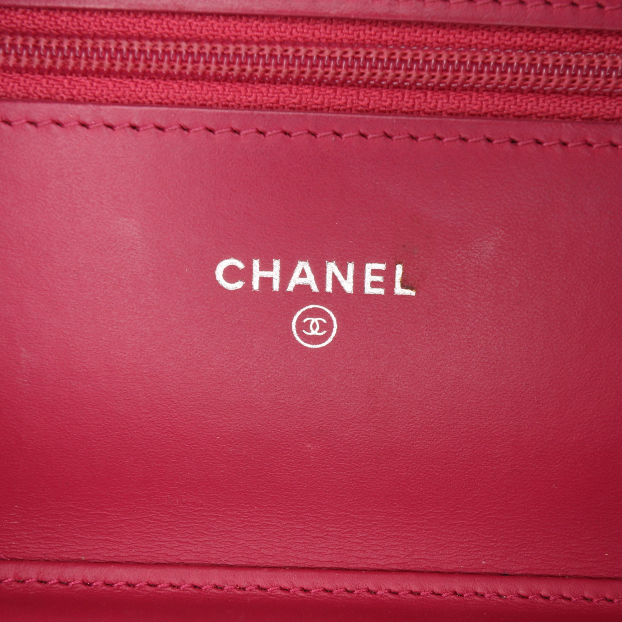 Quilted Patent Brilliant Wallet On Chain