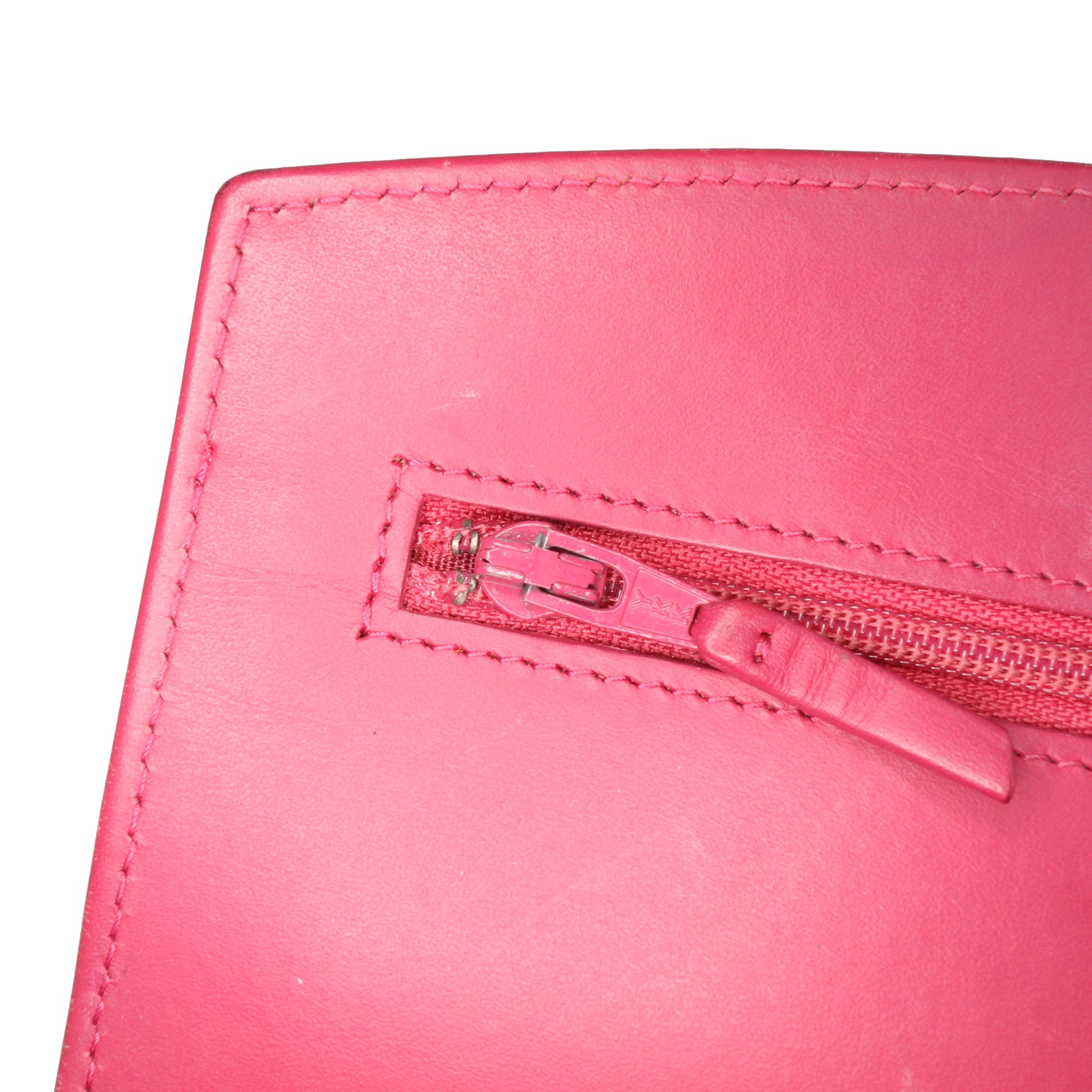 Quilted Patent Brilliant Wallet On Chain