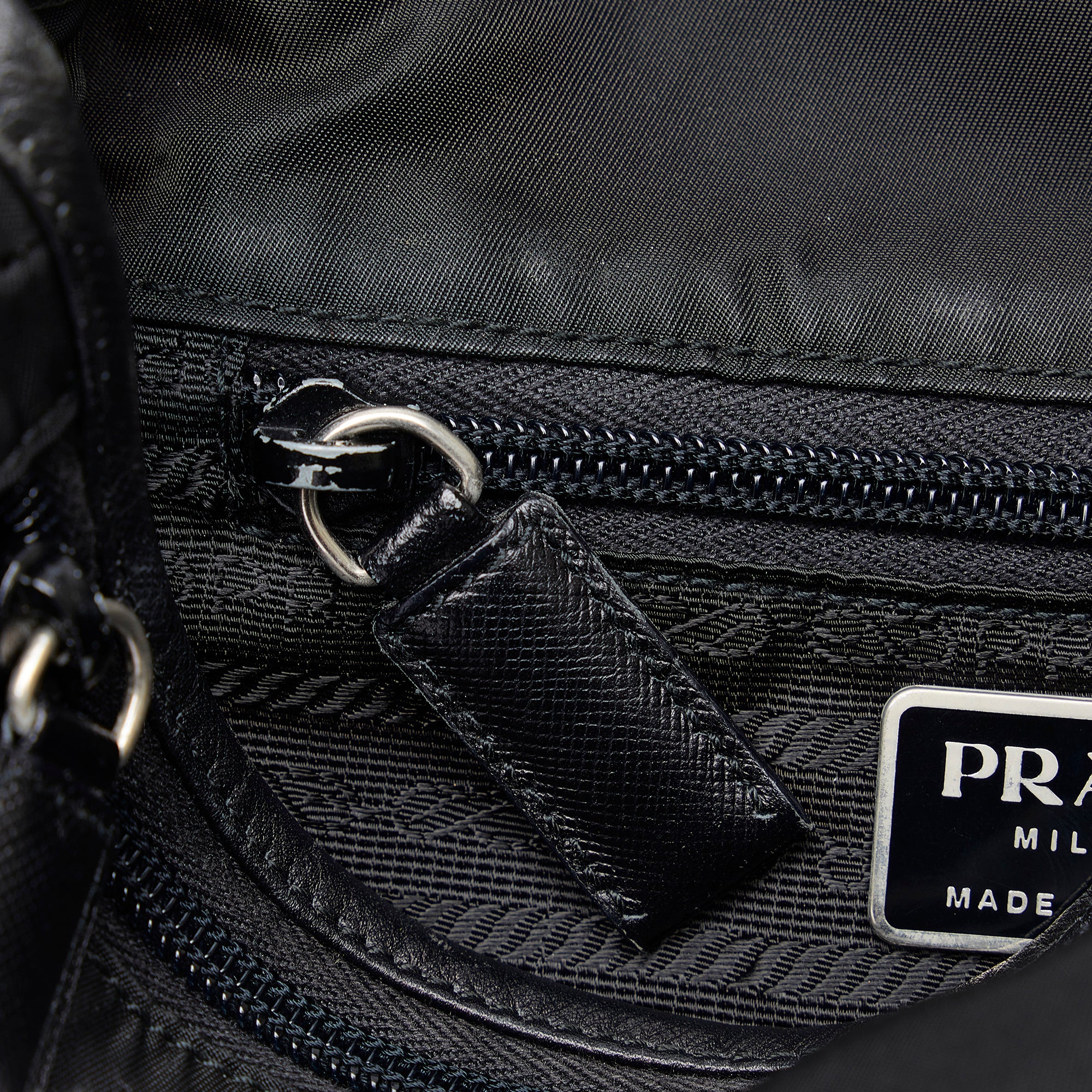 Tessuto Buckle Messenger Bag