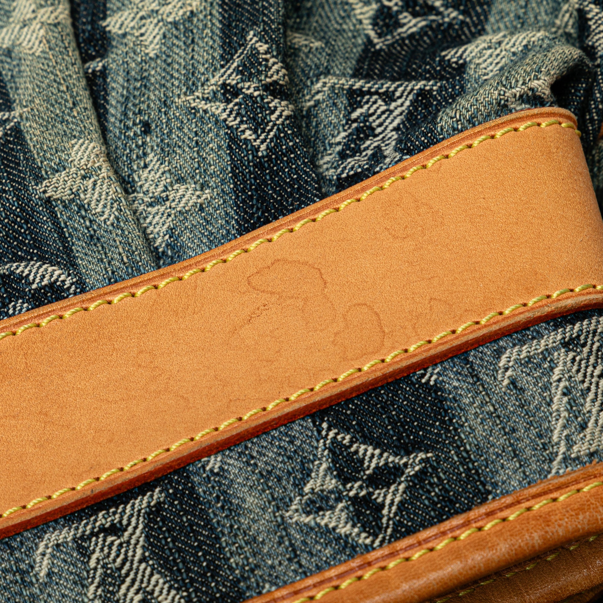 Monogram Denim Porte Epaule Raye Cabas MM
