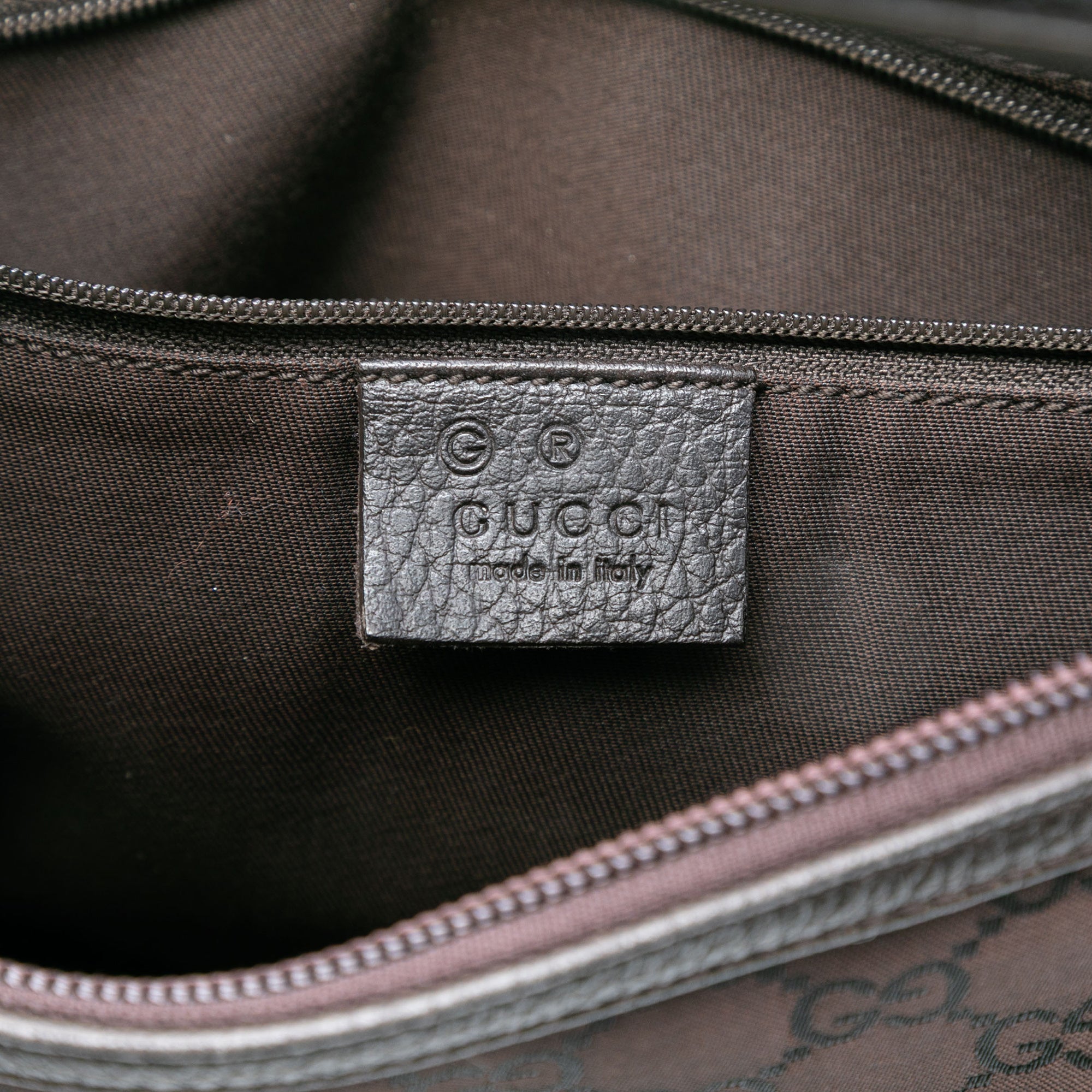 GG Canvas Shoulder Bag