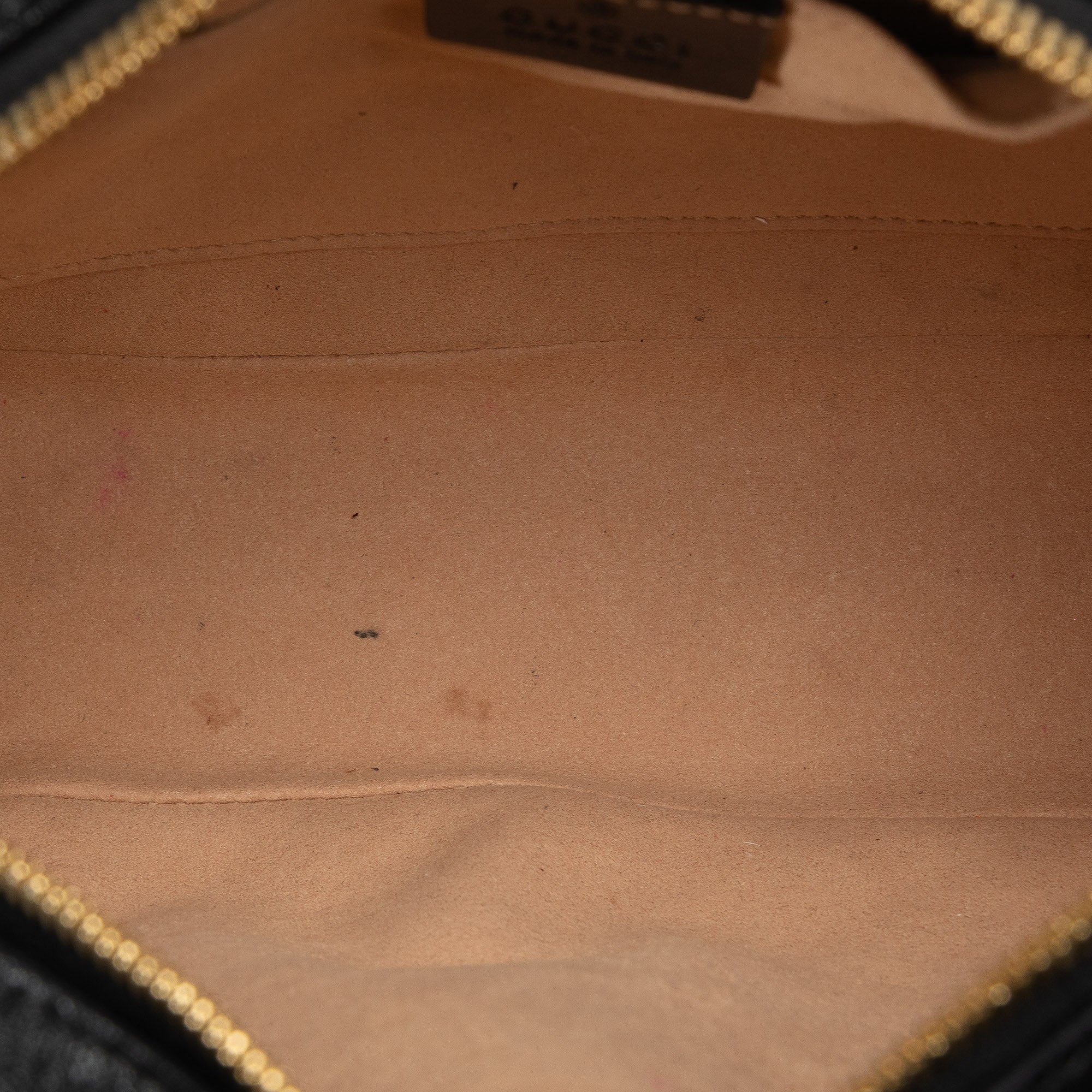 Small GG Canvas Marmont Matelasse Camera Bag_4