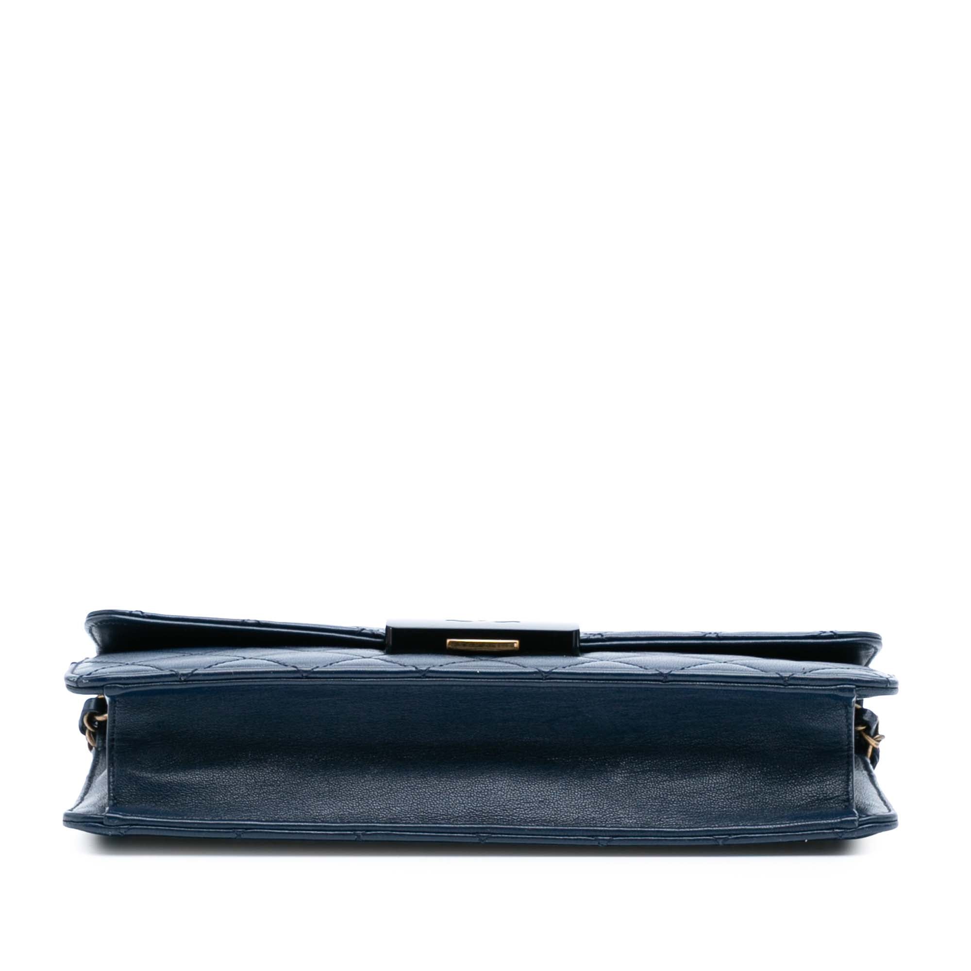 Medium Sheepskin Beauty Lock Flap