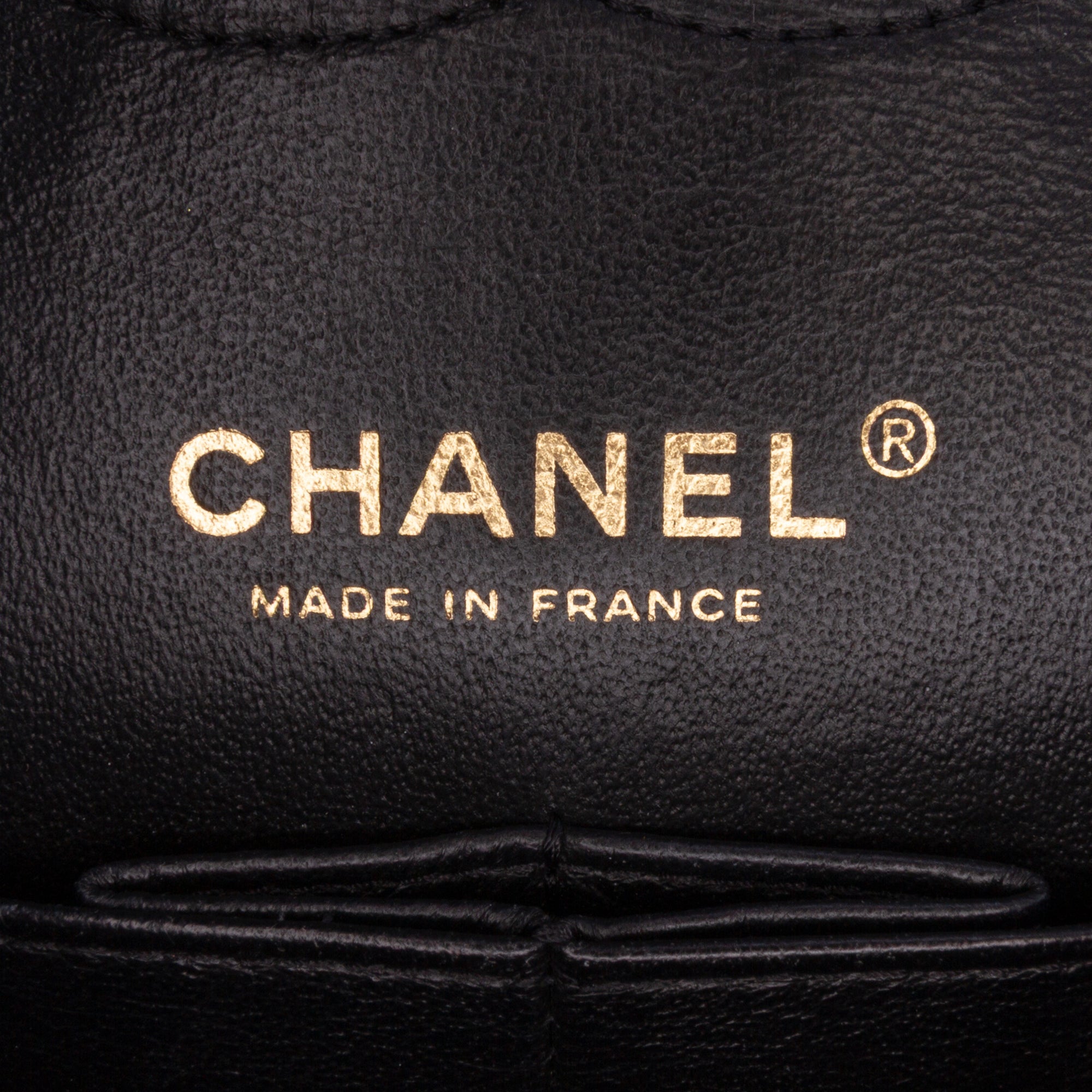 Medium Classic Caviar Double Flap