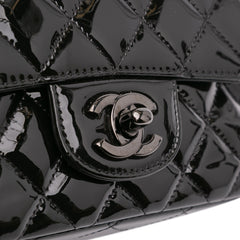 Mini Square Classic Patent So Black Single Flap