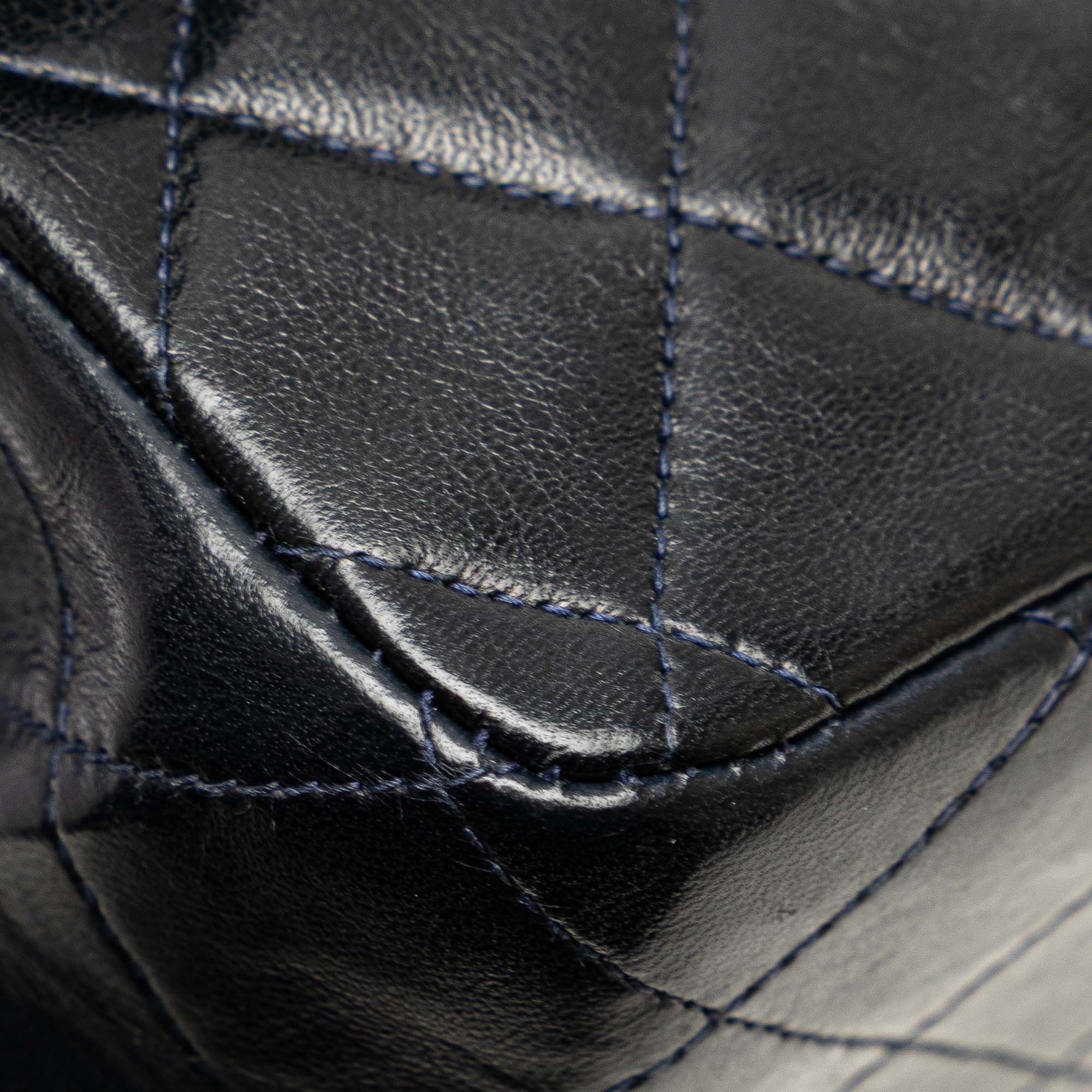 Medium Classic Lambskin Double Flap