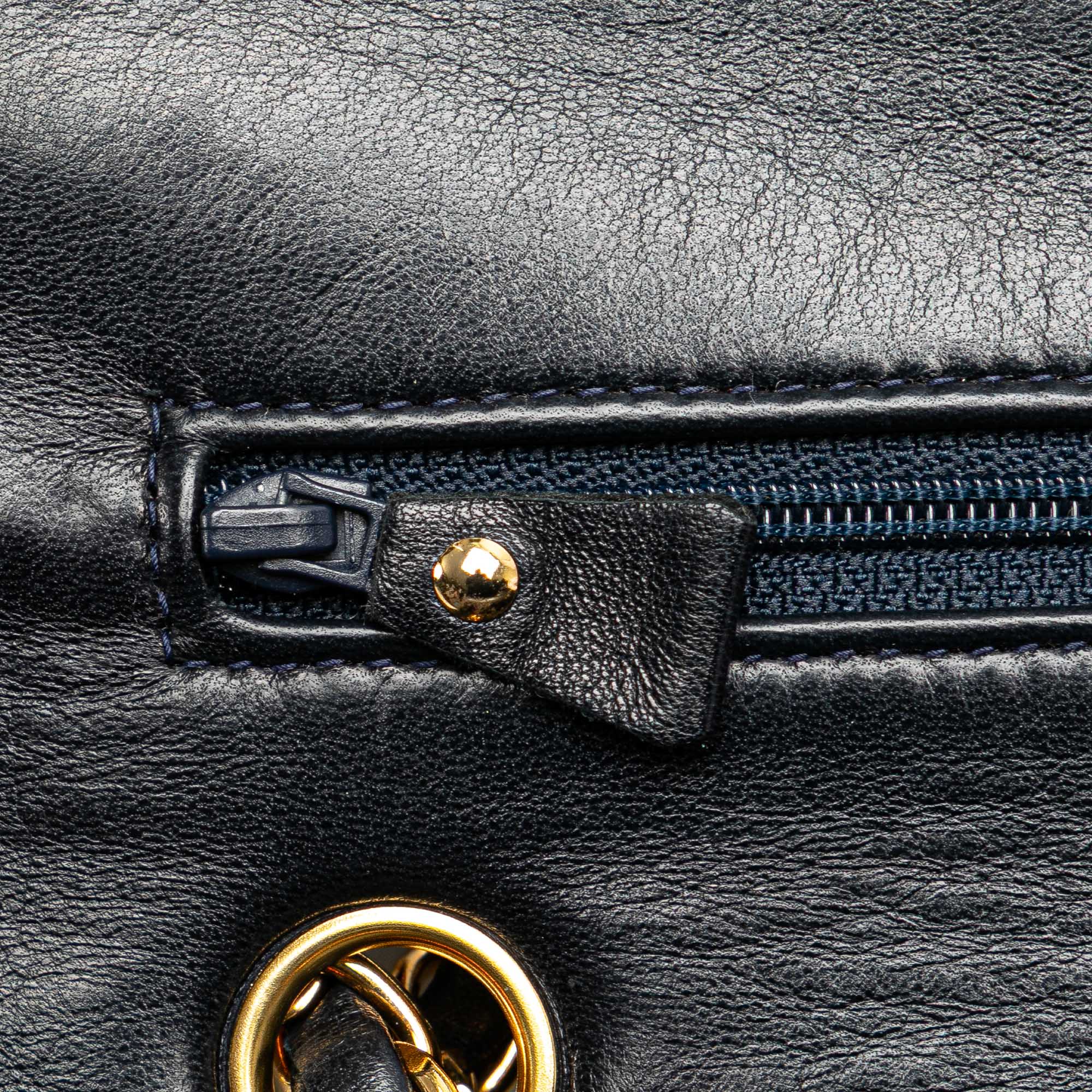 Medium Classic Lambskin Double Flap