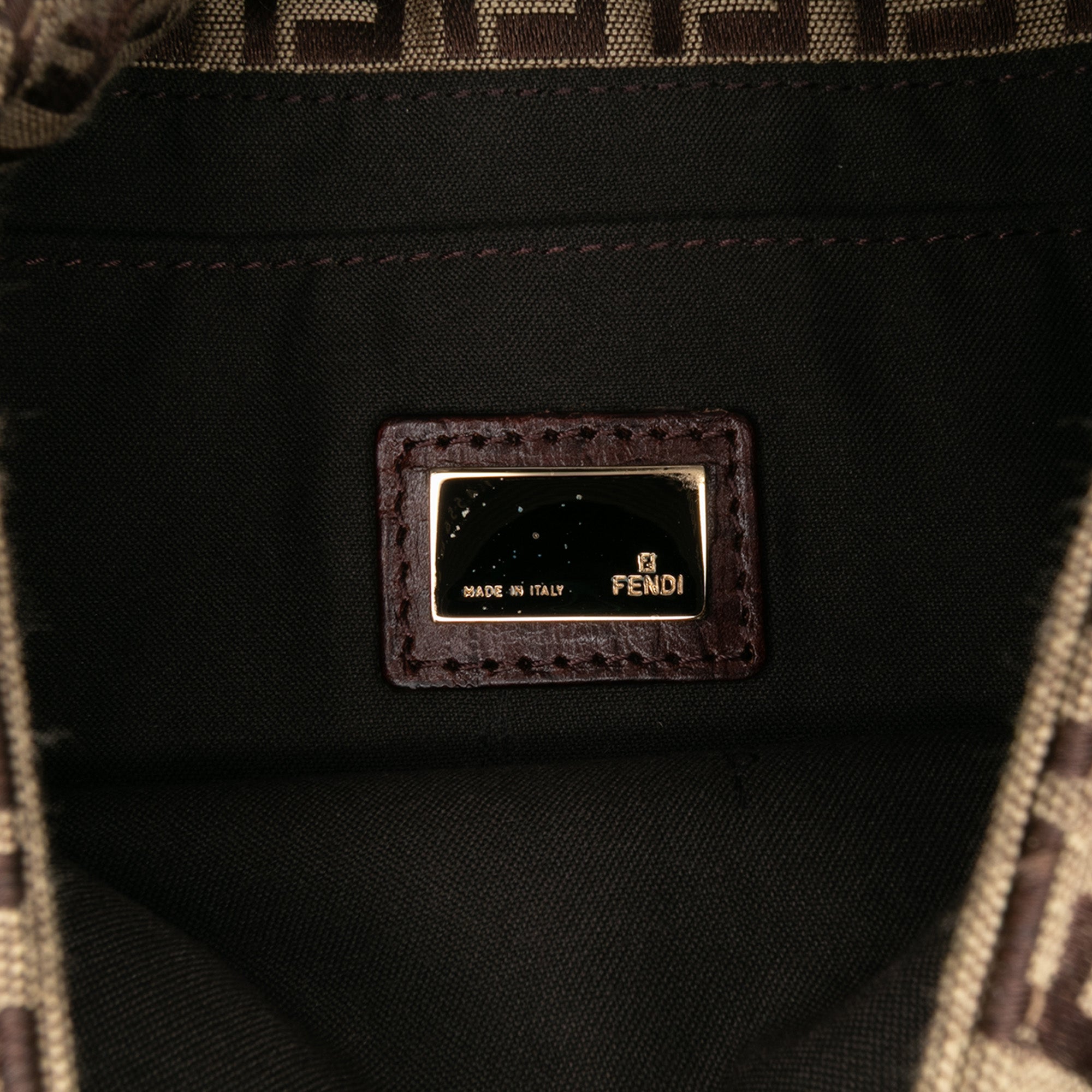 Zucchino Canvas Crossbody