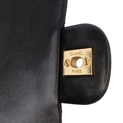 Medium Classic Lambskin Double Flap