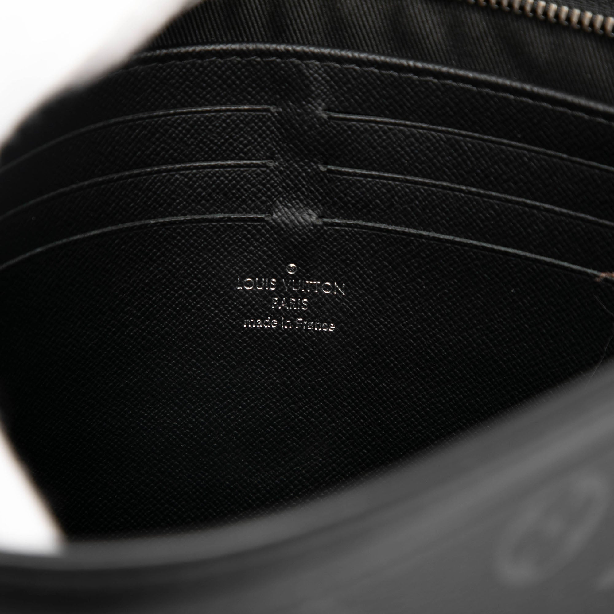 Monogram Eclipse Pochette Voyage MM