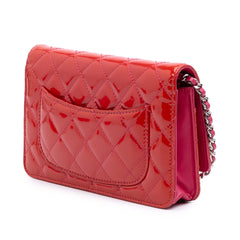 Bicolor Classic Patent Wallet On Chain