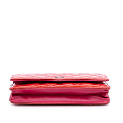 Bicolor Classic Patent Wallet On Chain