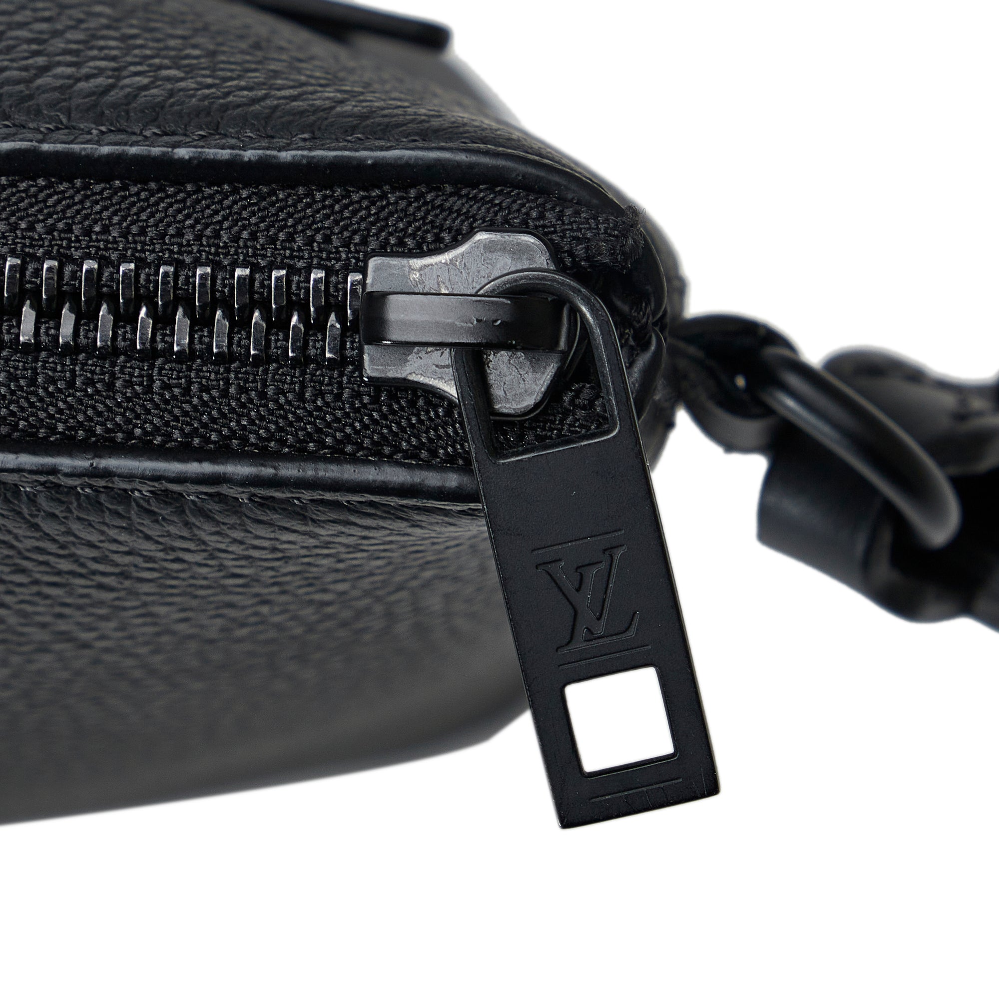 Aerogram Takeoff Pouch_6