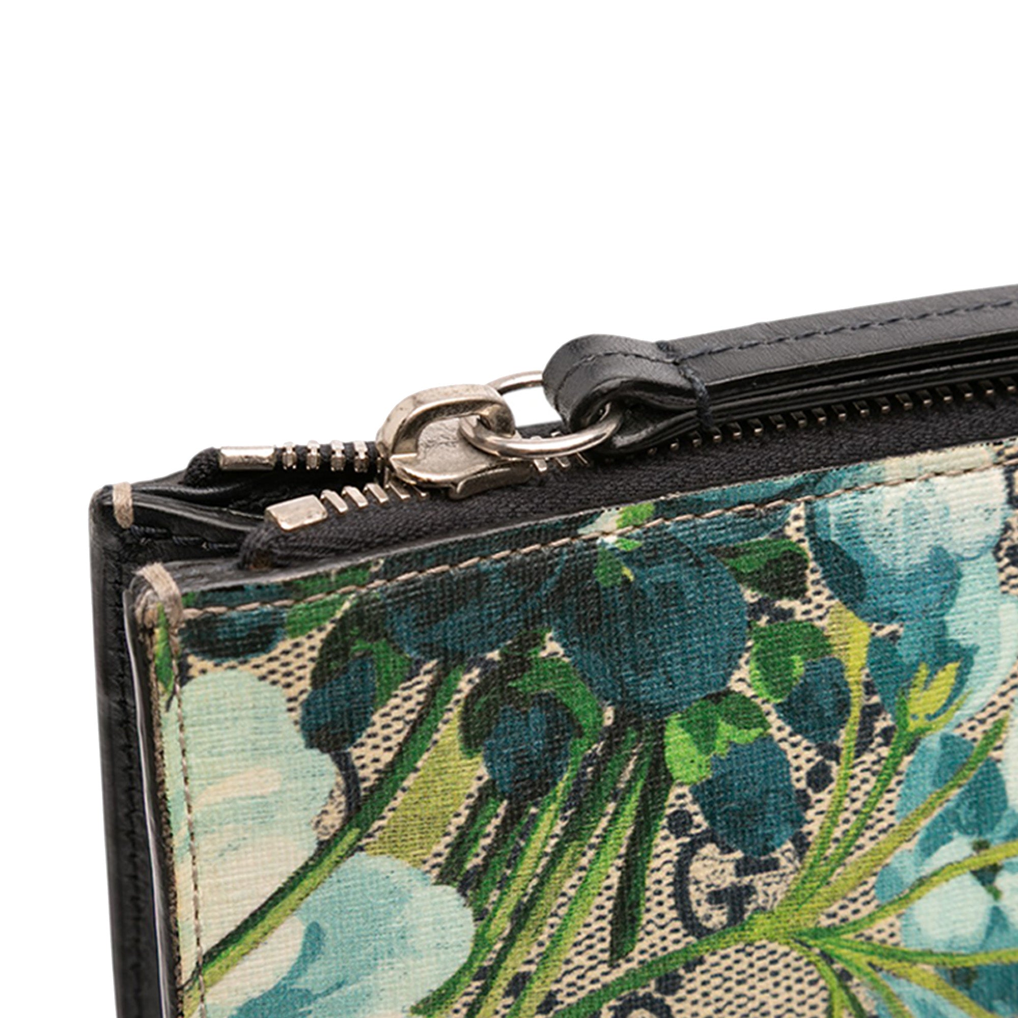 GG Supreme Blooms Messenger Bag