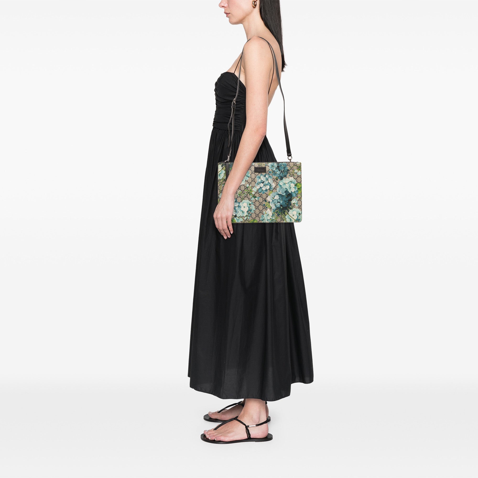 GG Supreme Blooms Messenger Bag