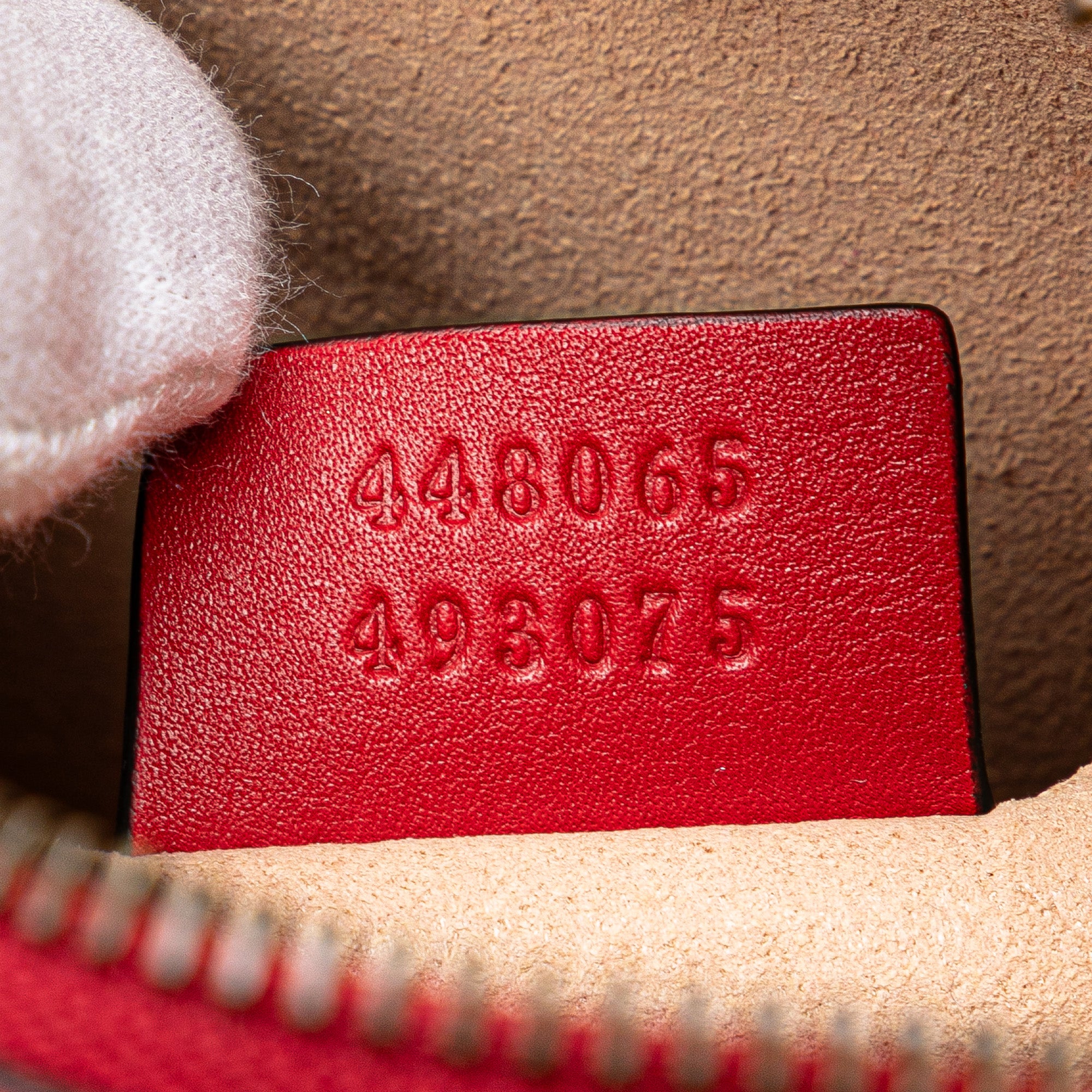 Mini GG Marmont Matelasse Leather Crossbody