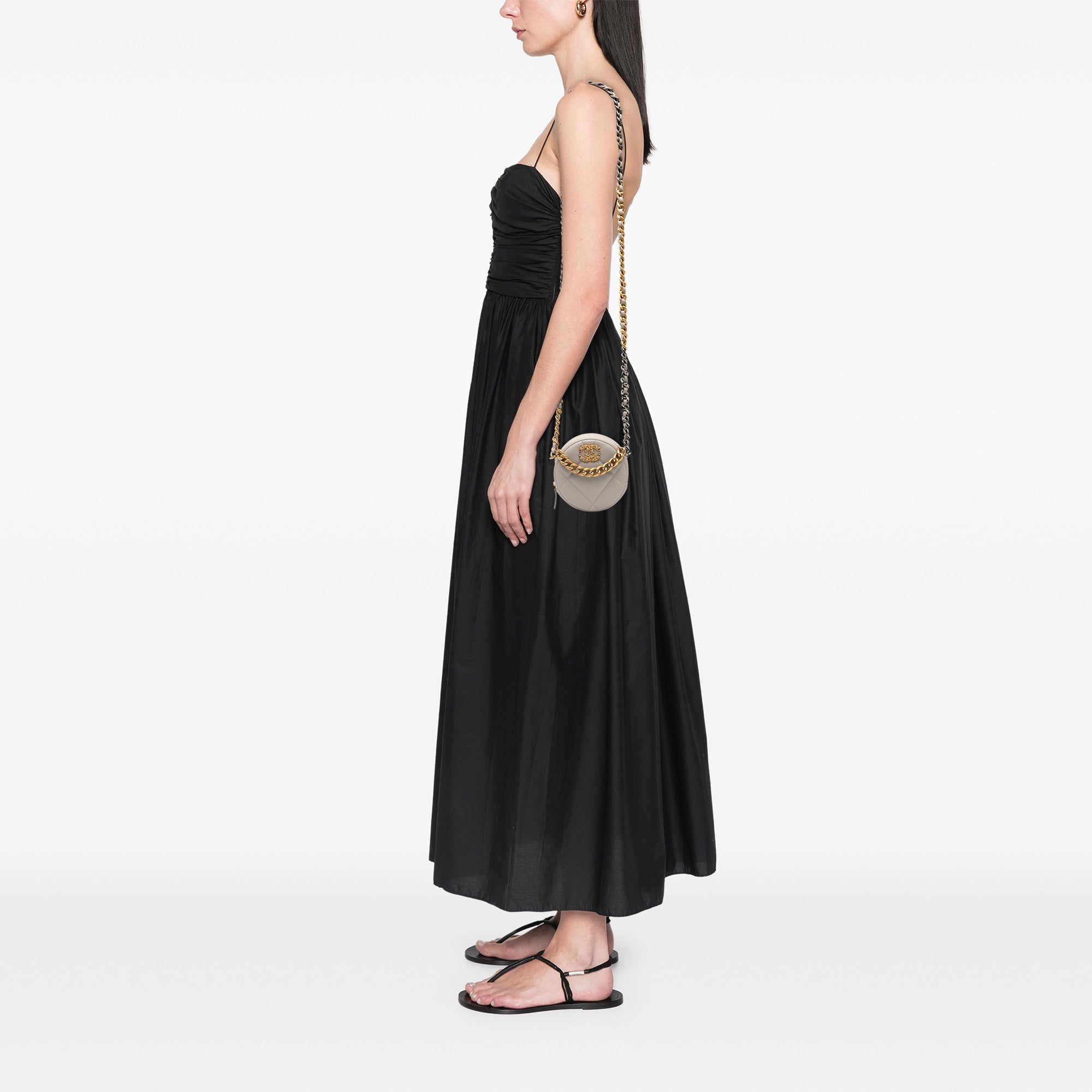 Lambskin 19 Round Clutch with Chain