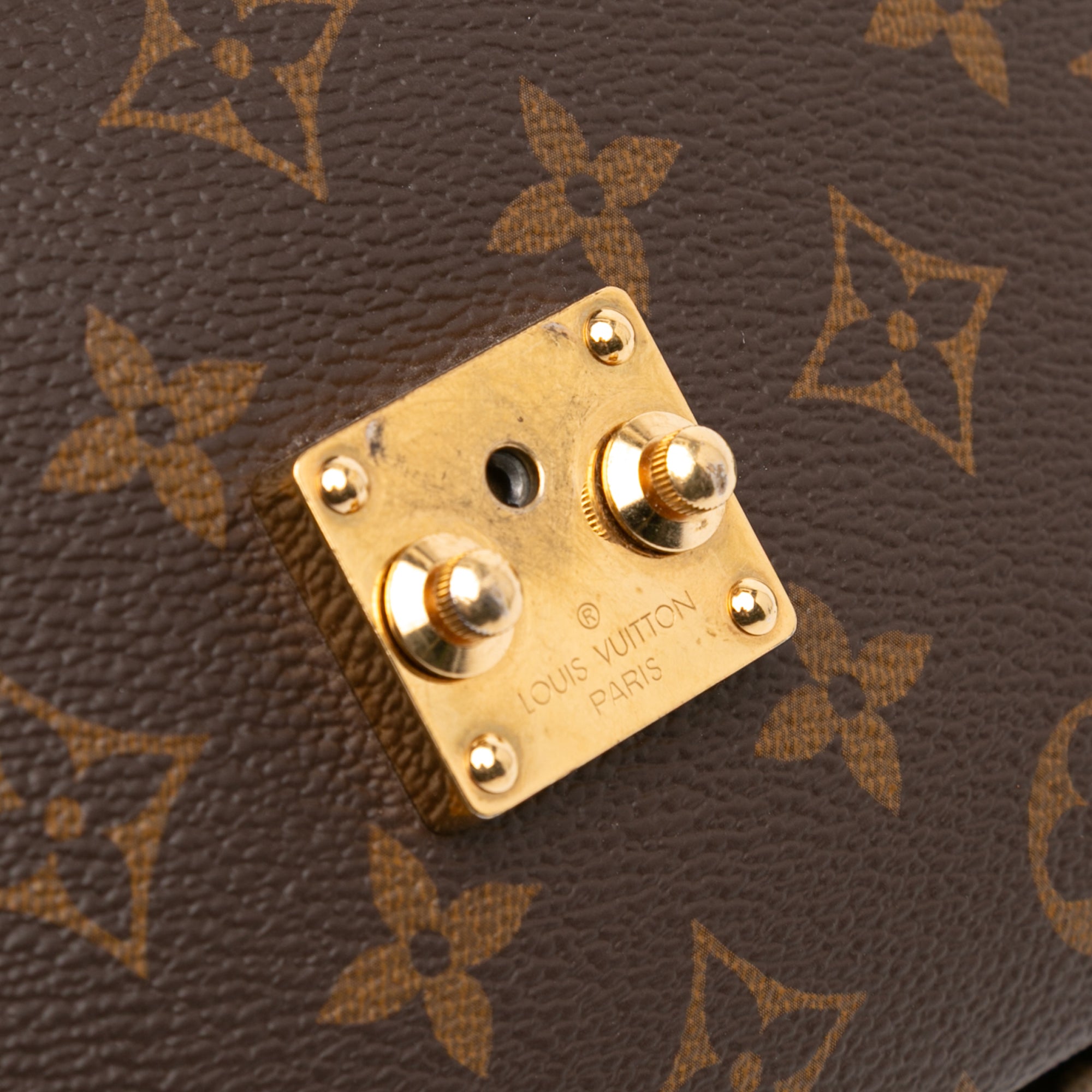 Monogram Pochette Metis