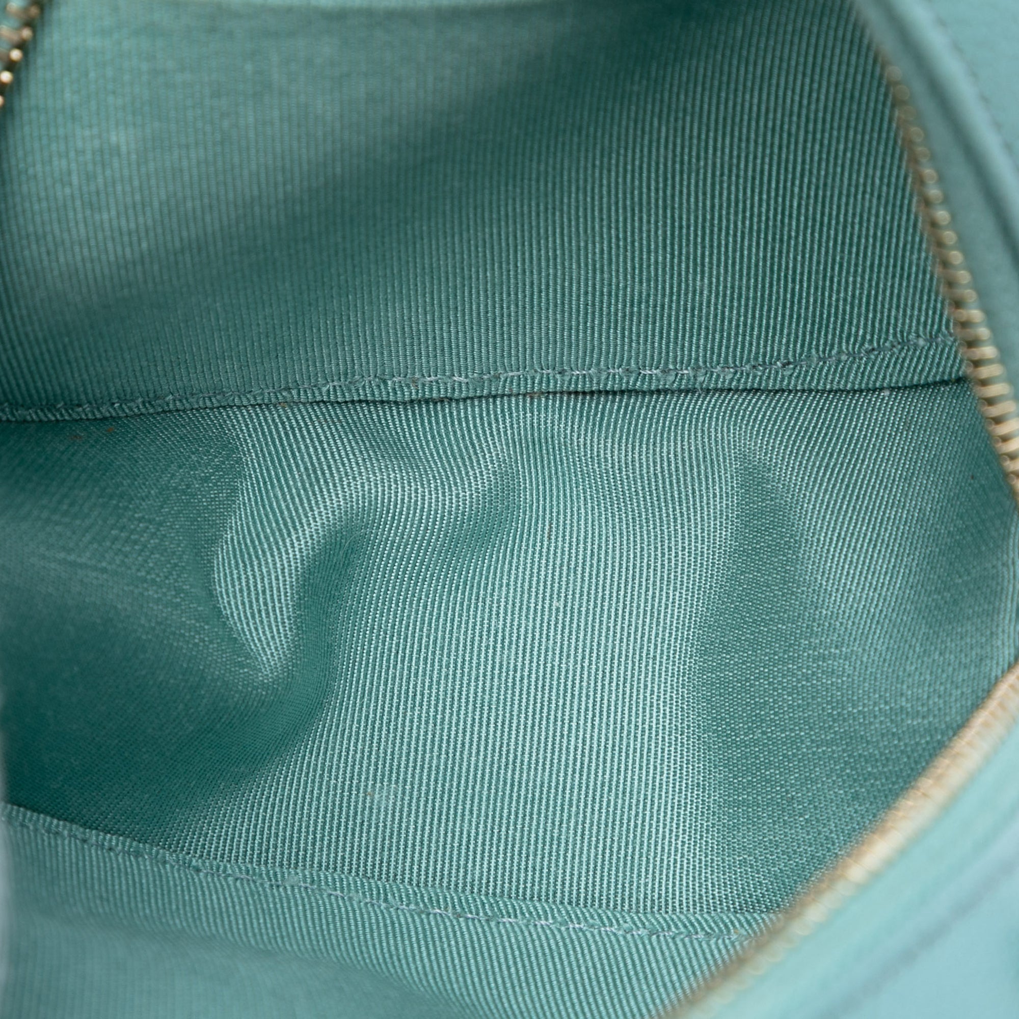 CC Quilted Caviar Round Clutch With Chain