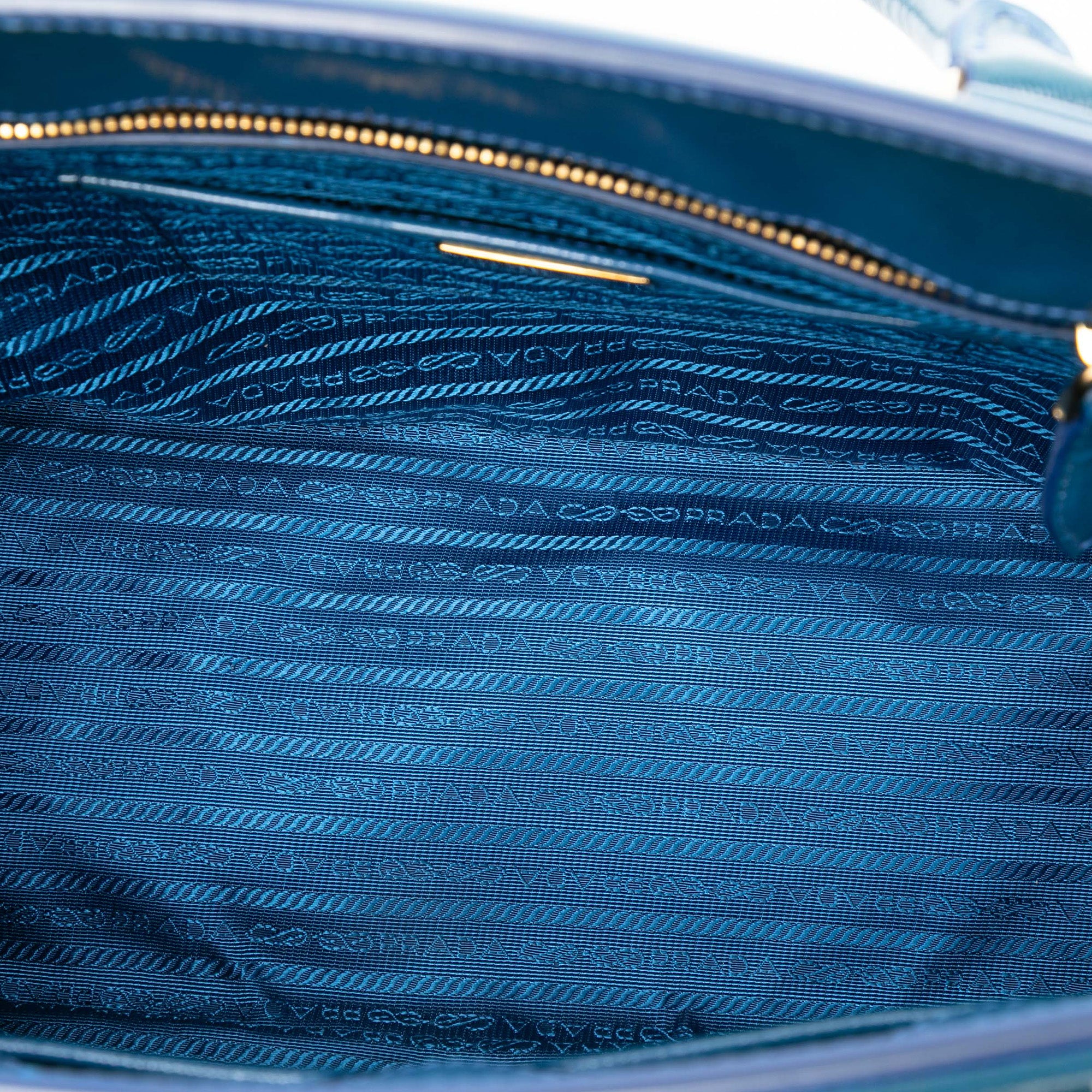 Medium Saffiano Vernice Parabole Tote