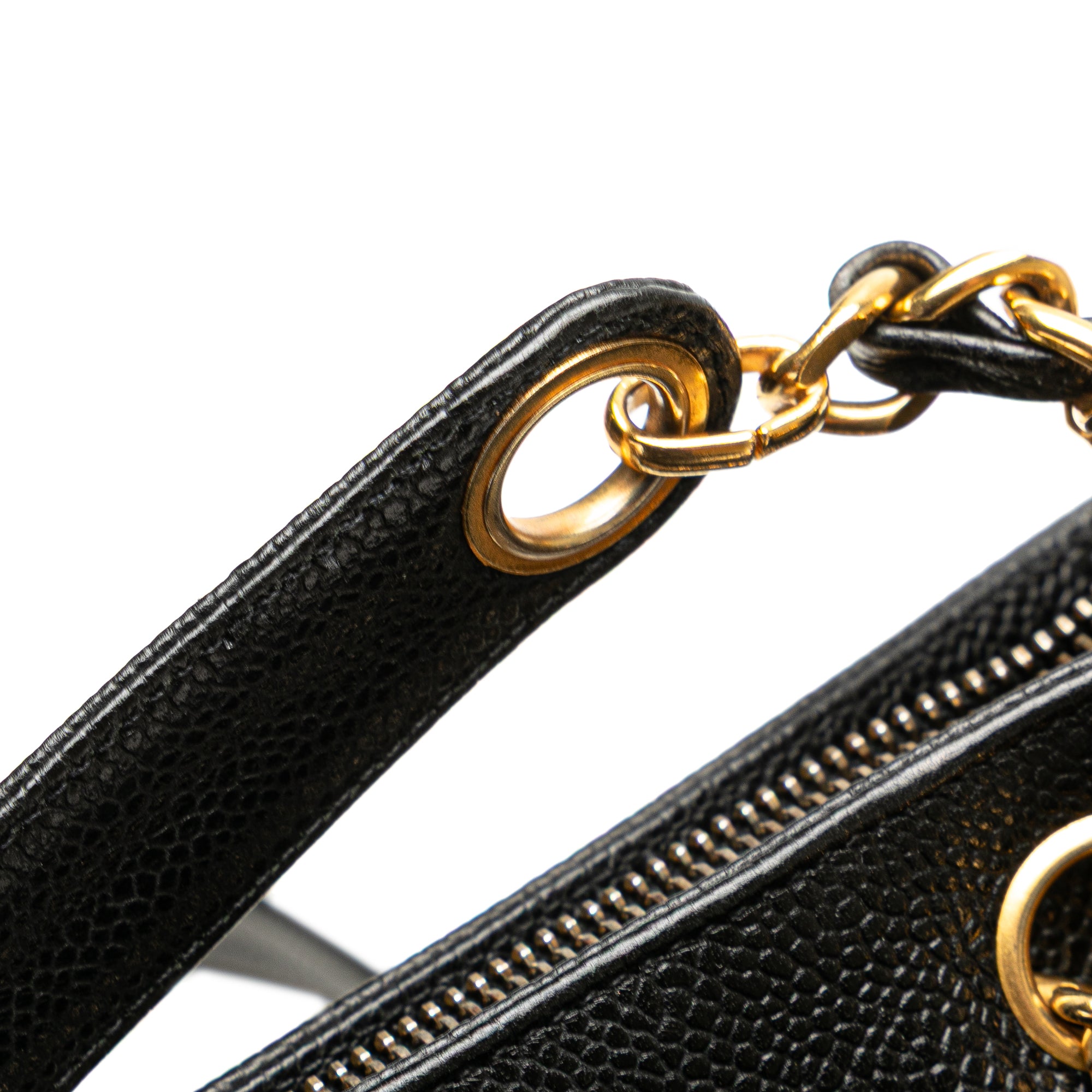 CC Caviar Shoulder Bag
