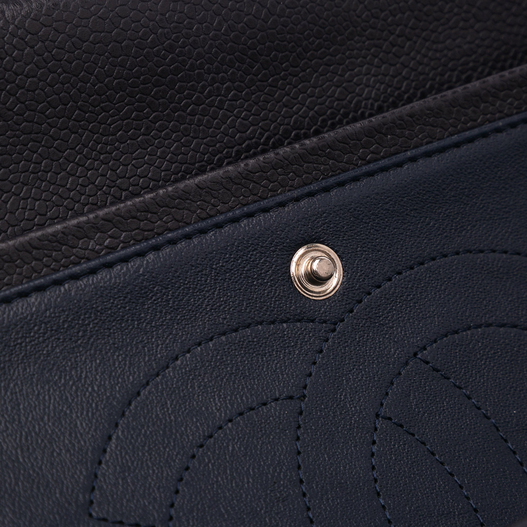 Jumbo Classic Caviar Double Flap