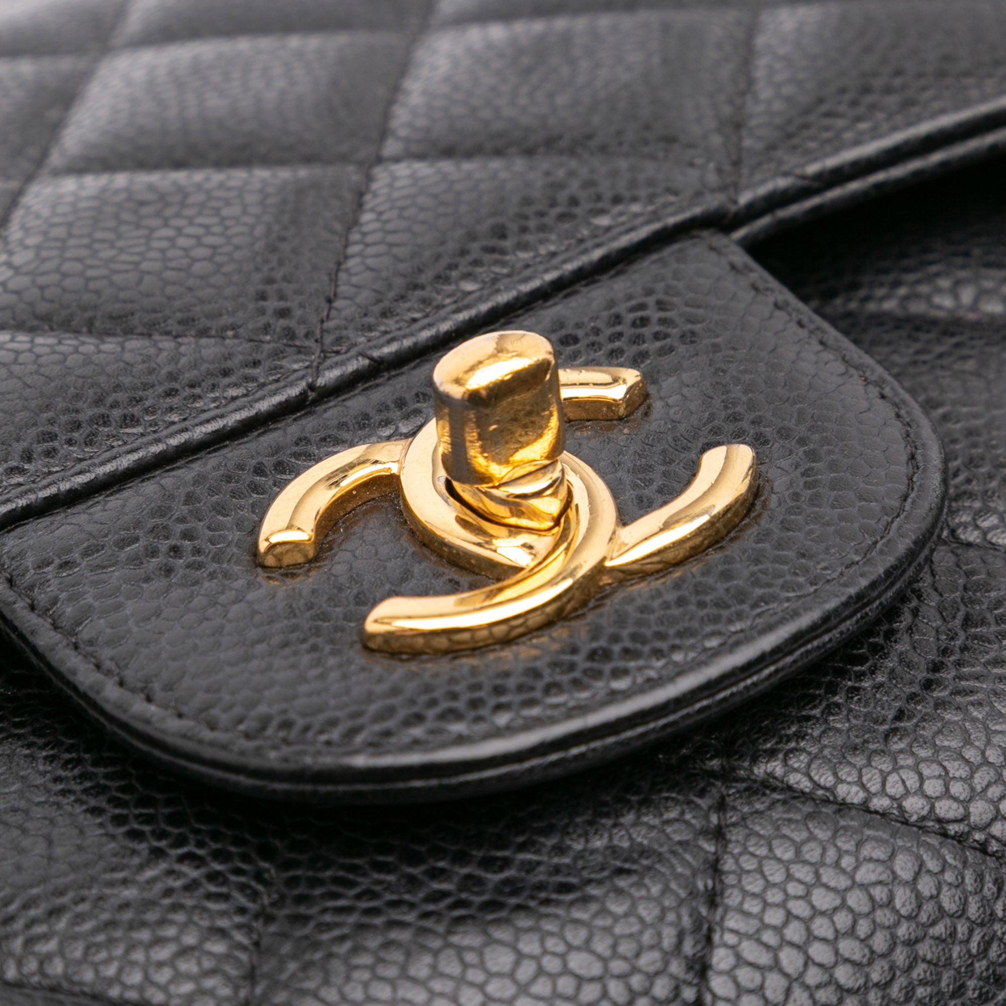 Jumbo Classic Caviar Double Flap