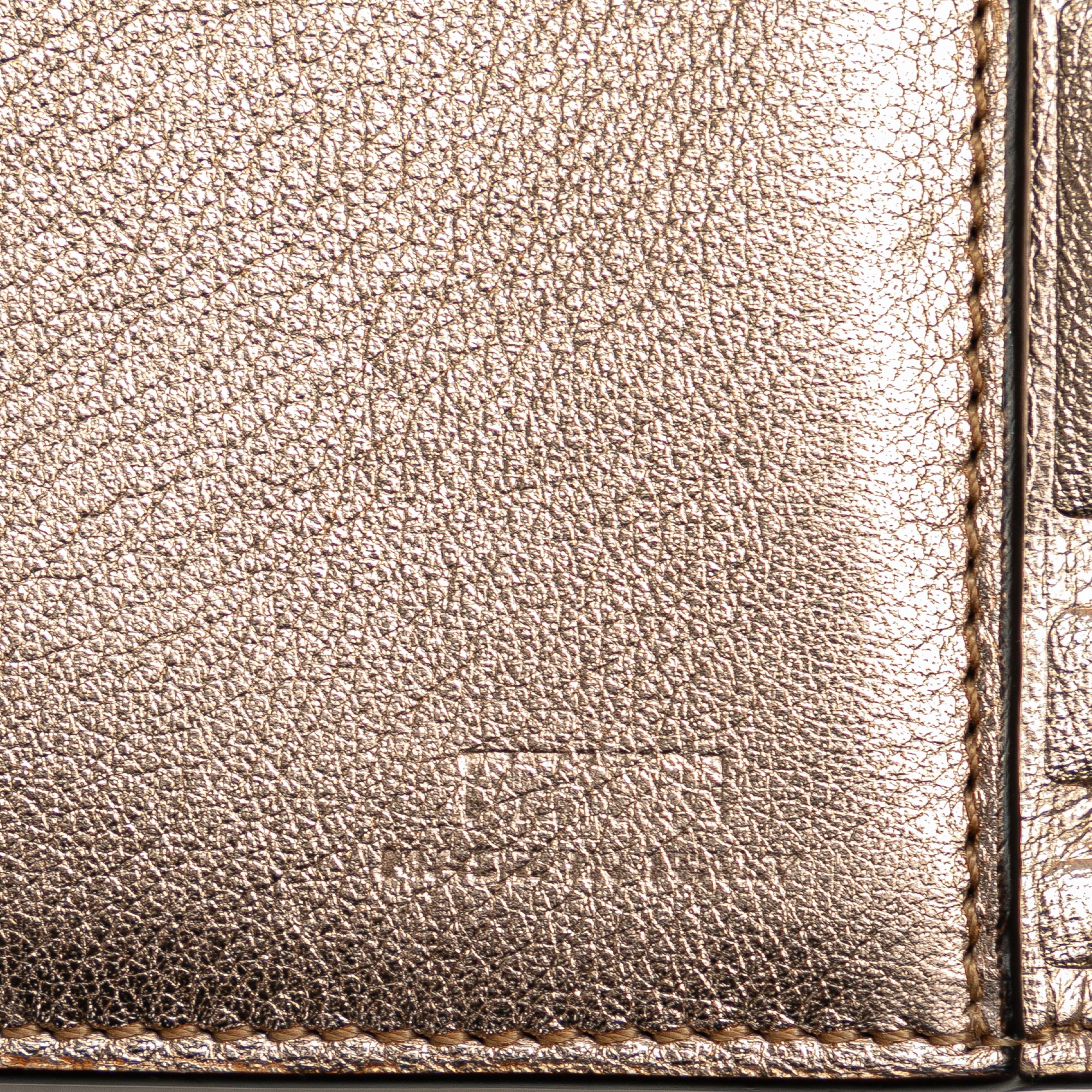 Zucca Embossed Compact Wallet_6