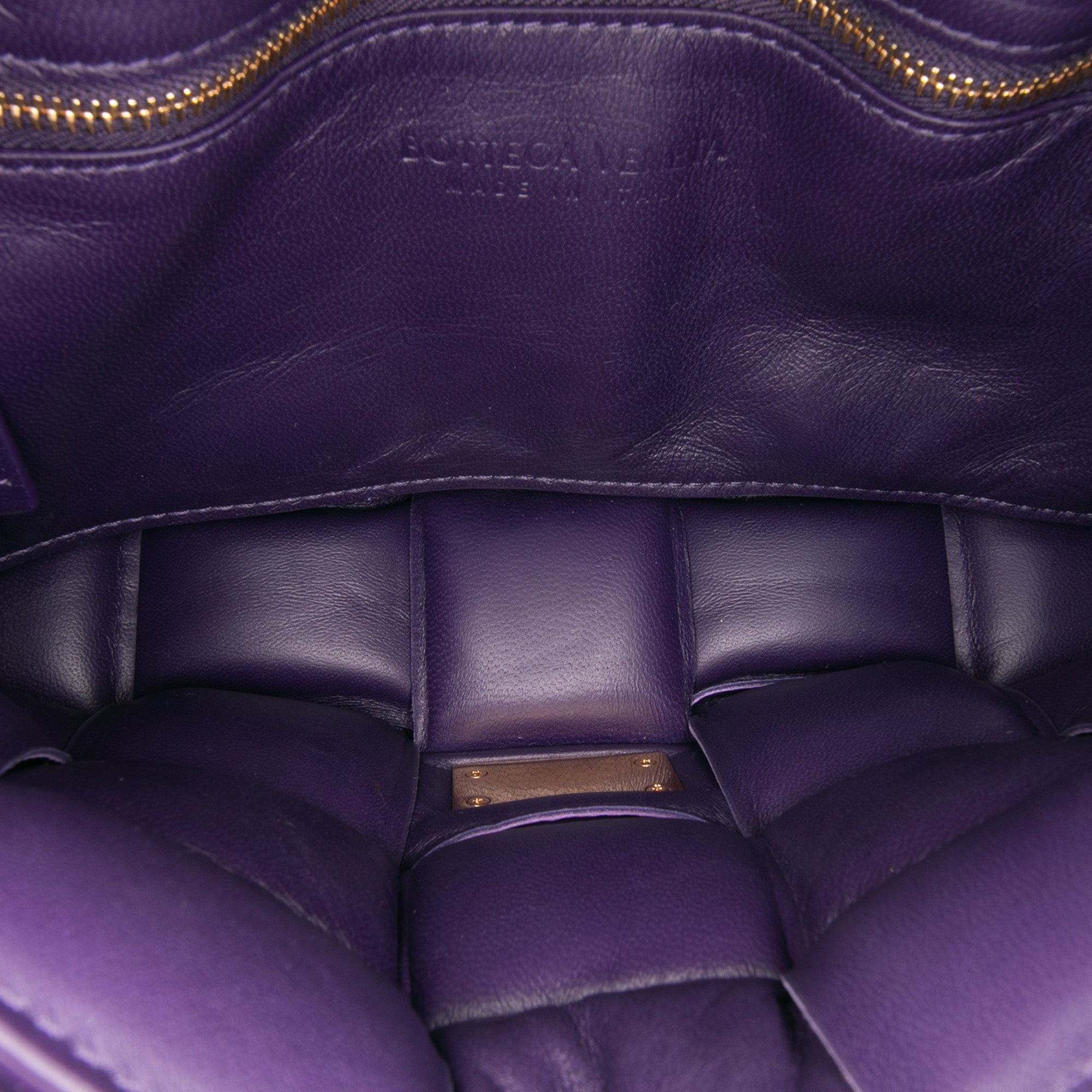 Textured Deerskin Intrecciato Padded Cassette Crossbody