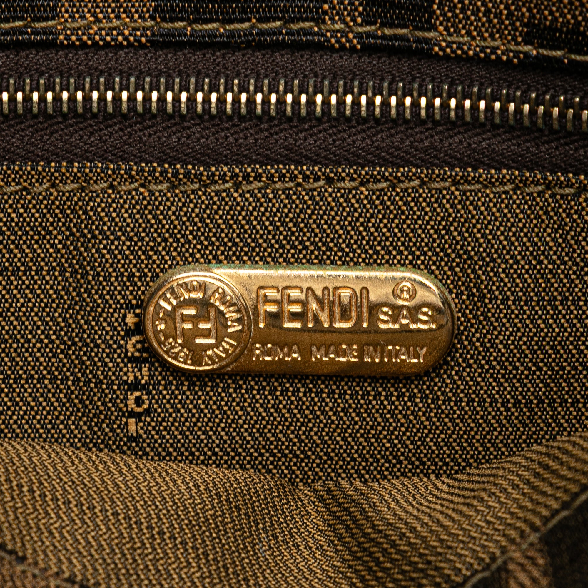 Zucca Canvas Shoulder Bag