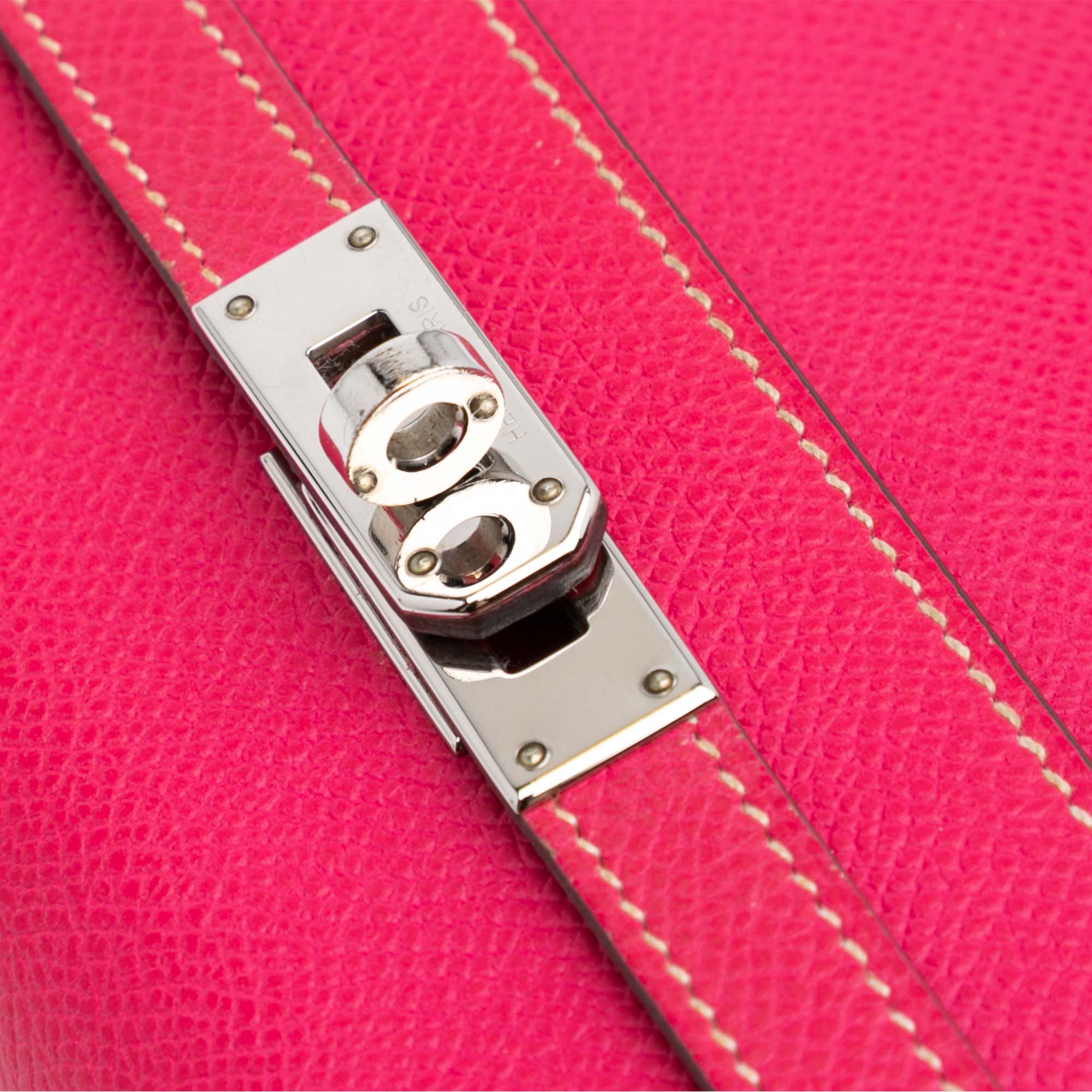 Epsom Kelly Longue Wallet
