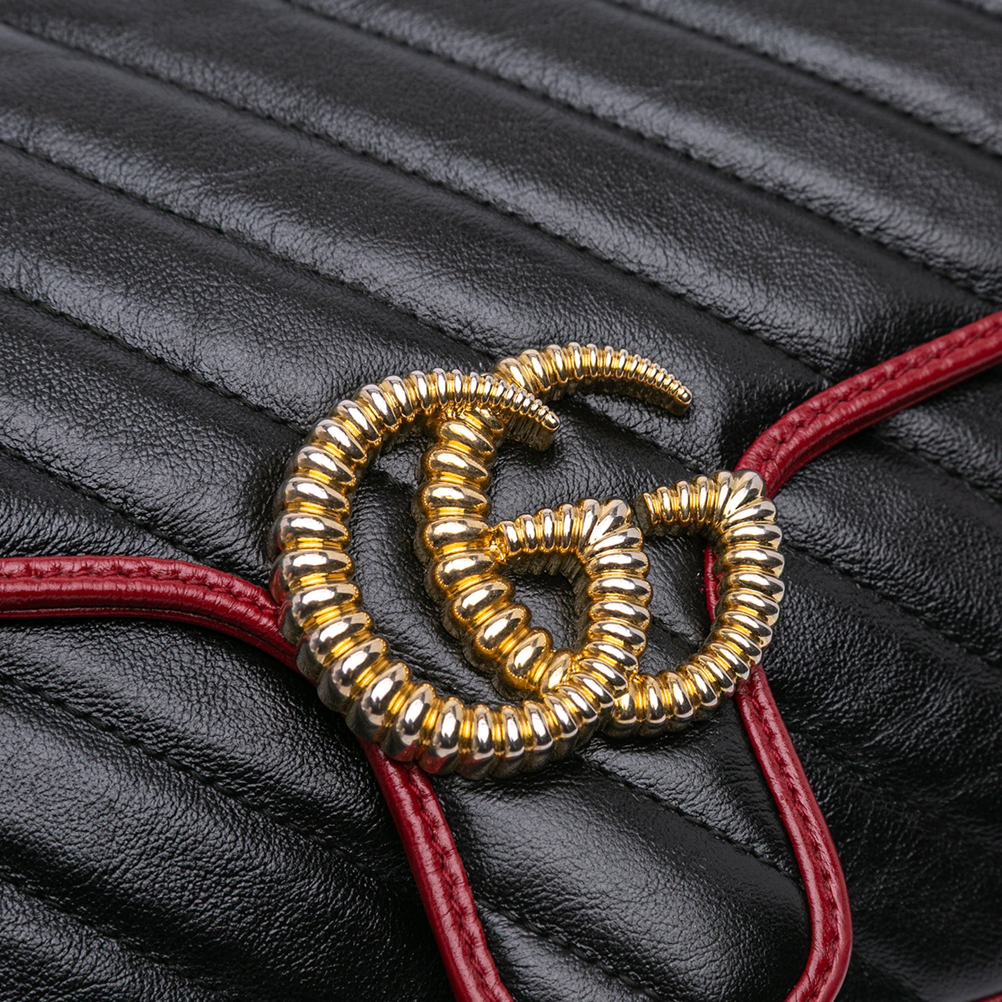 Small GG Marmont Matelasse Leather Torchon Flap Crossbody