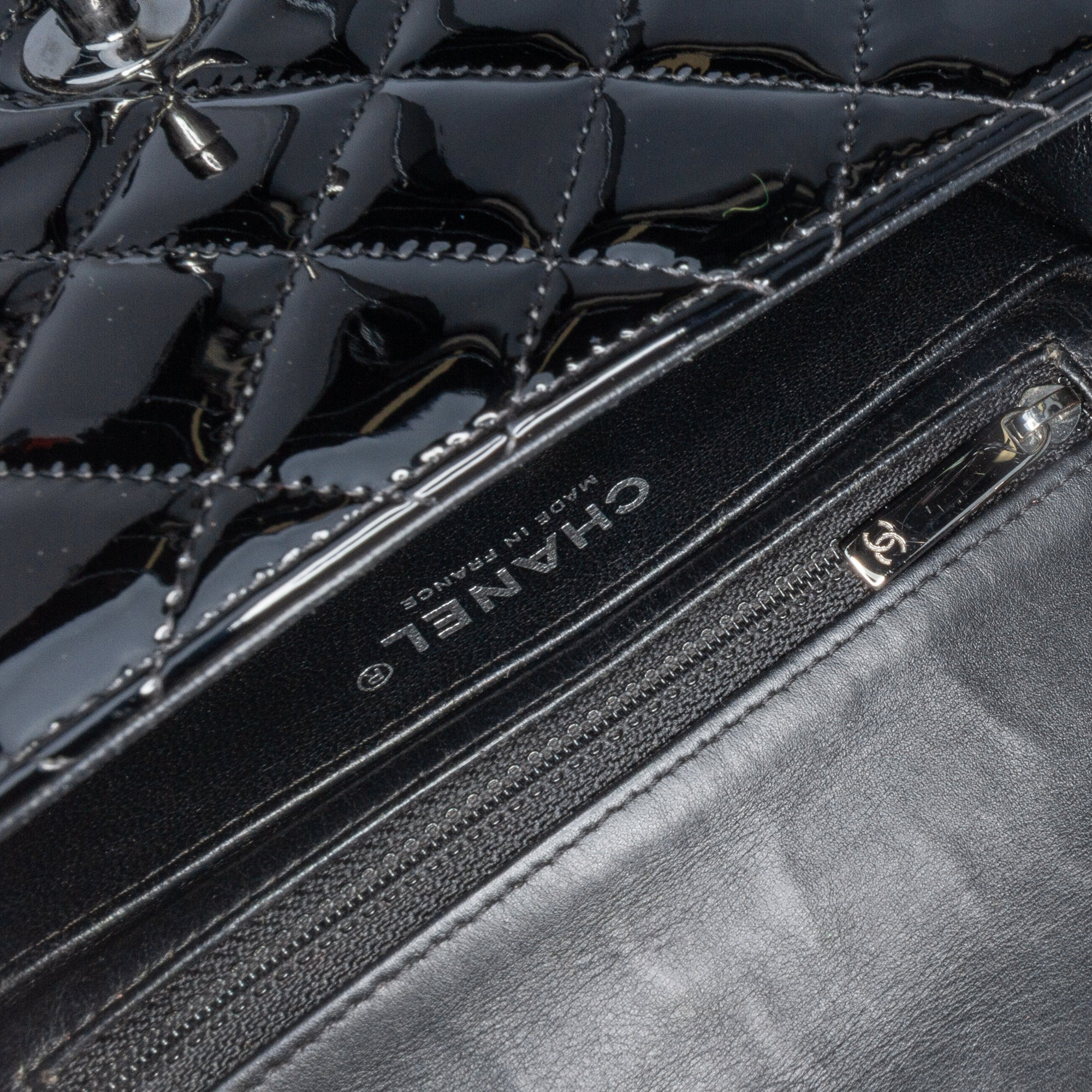 Mini Square Classic Patent Single Flap